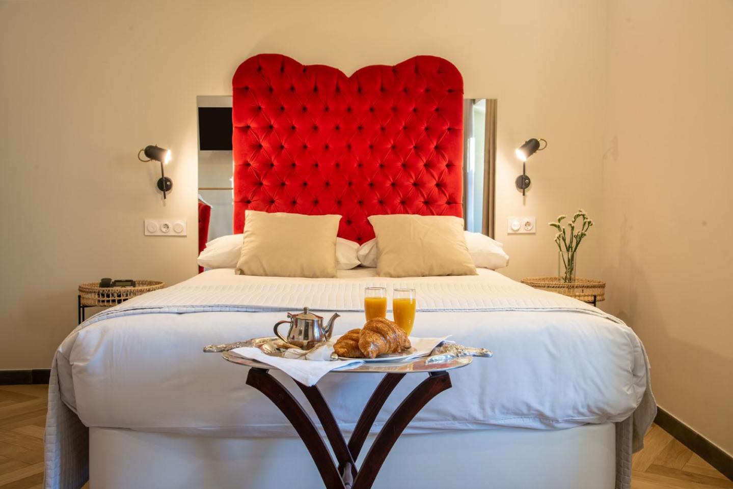 Double Room - Photo 3
