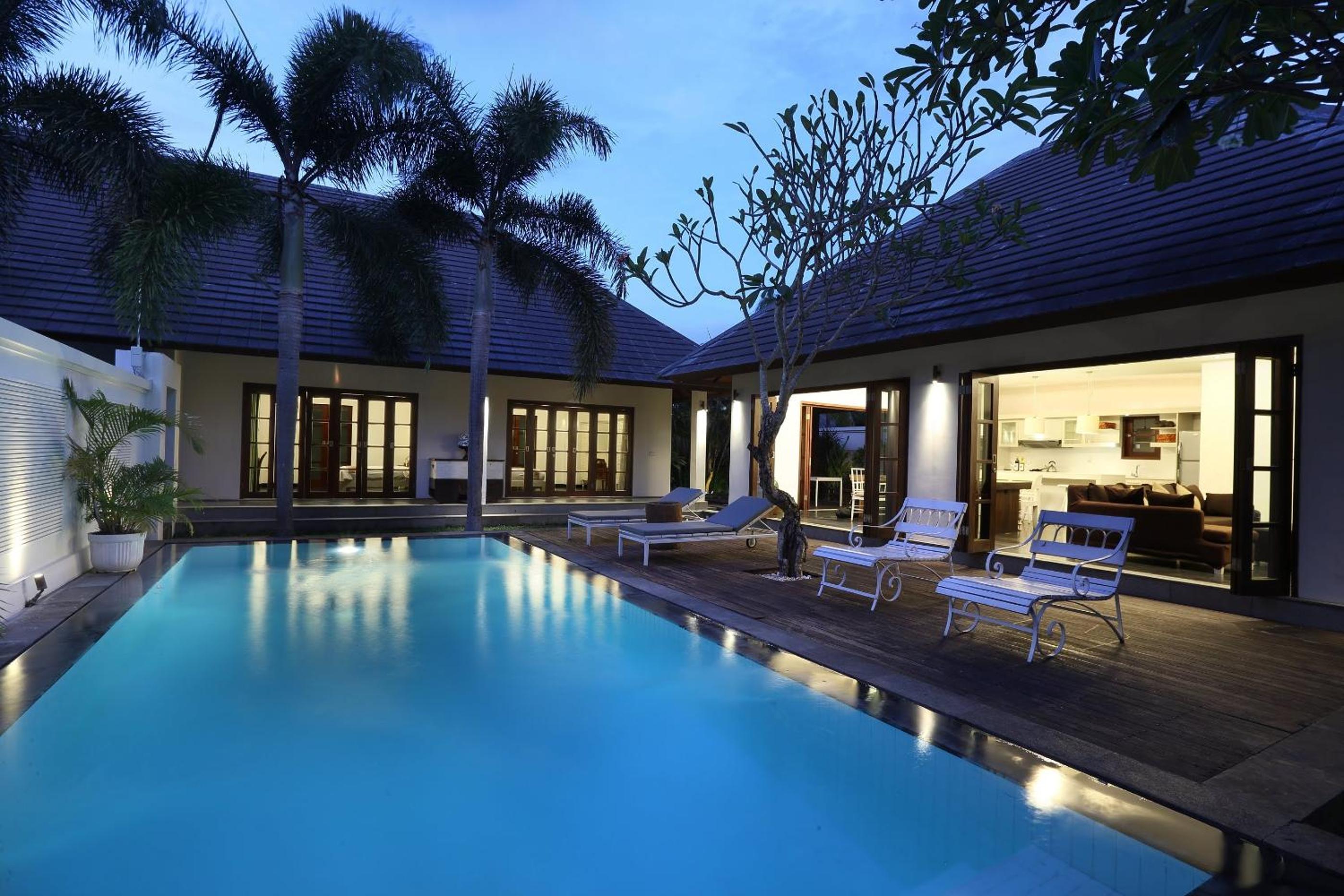 Two-Bedroom Villa with Private Pool - Photo 16