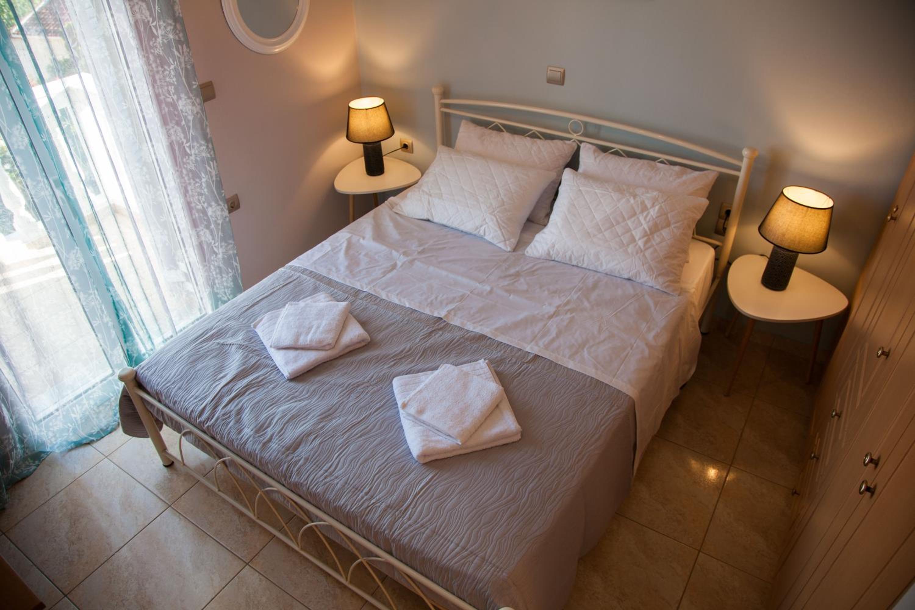 Three-Bedroom Villa - Mountain View