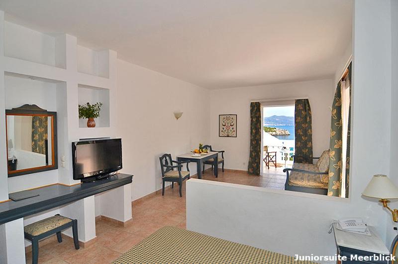 Bungalow with Sea View