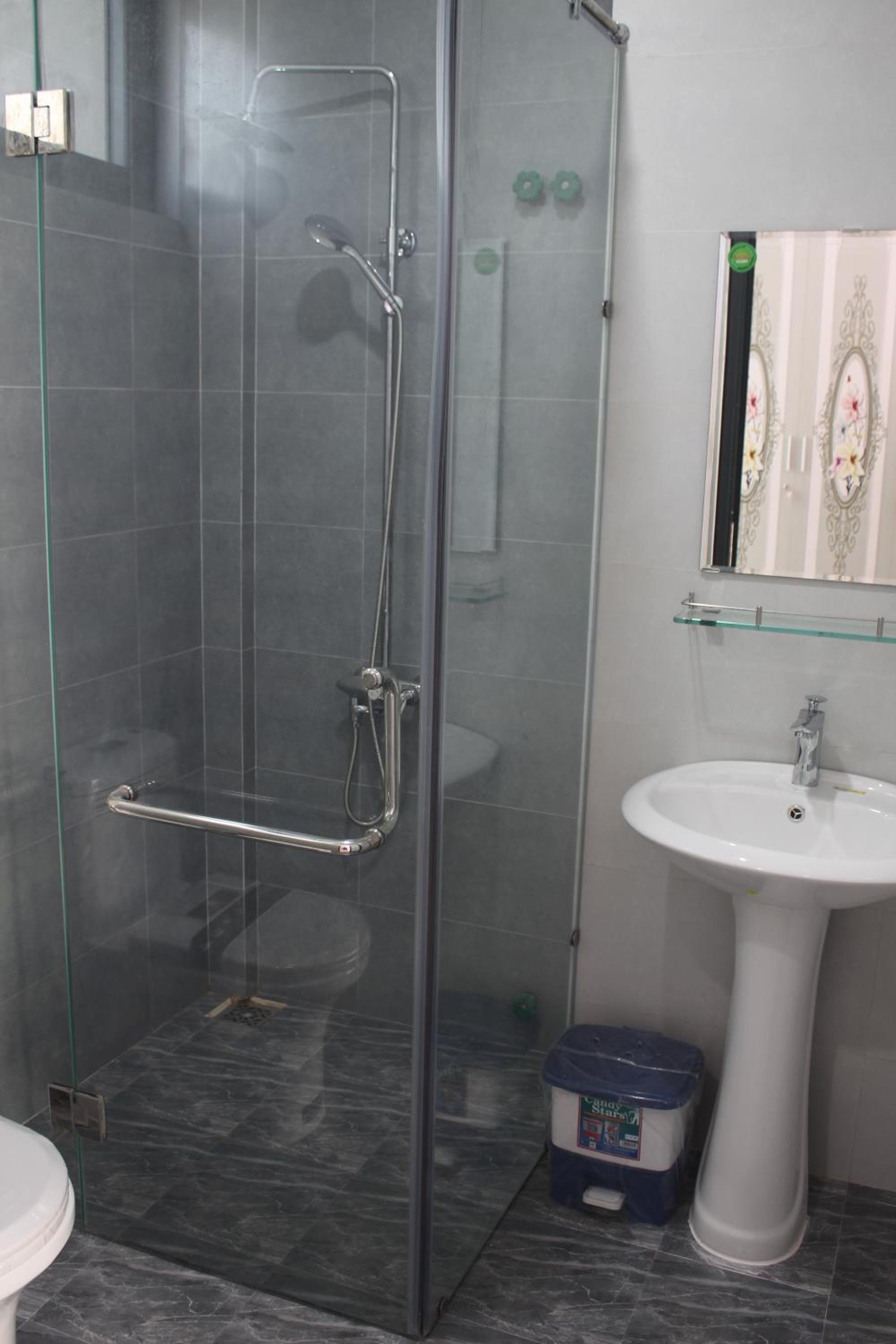 Double Room with Balcony - Photo 2