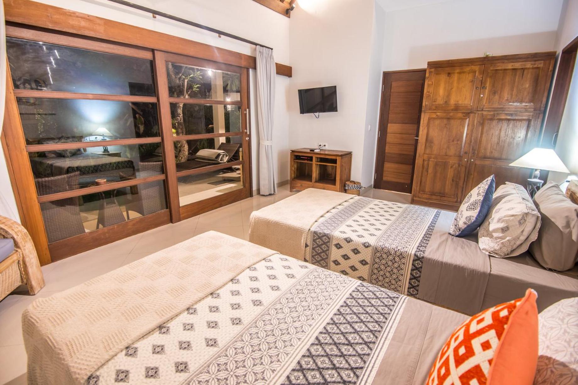 Damar Hideaway Family Room photo 3