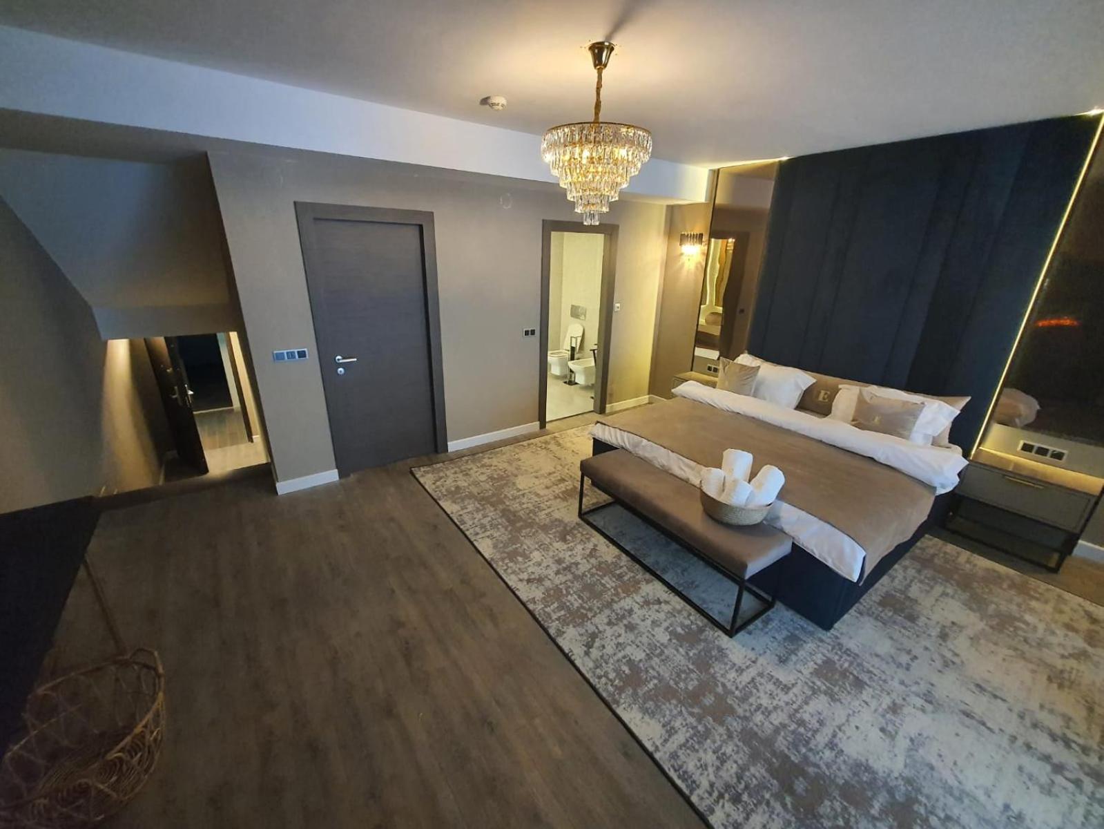 Deluxe Junior Suite - Photo 14