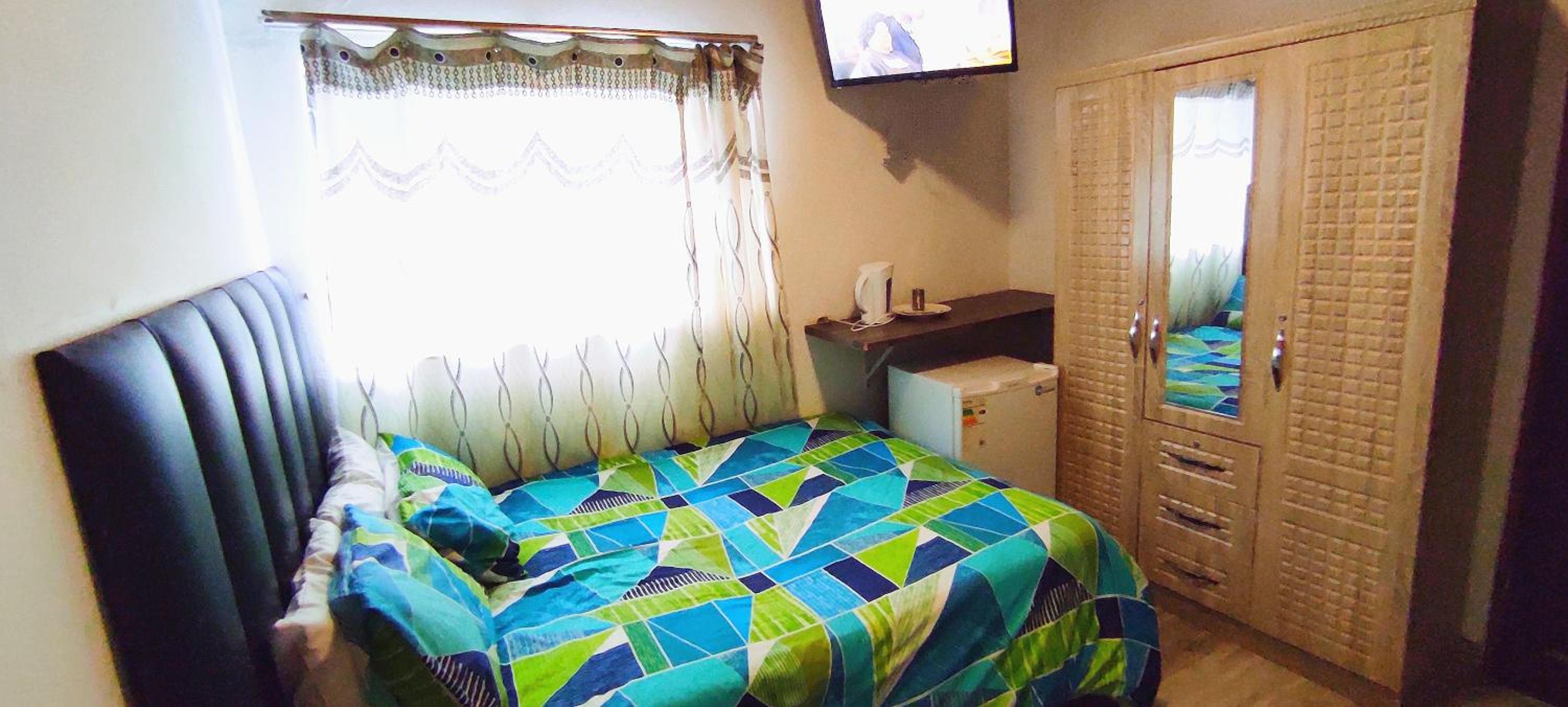 Double Room - Photo 2