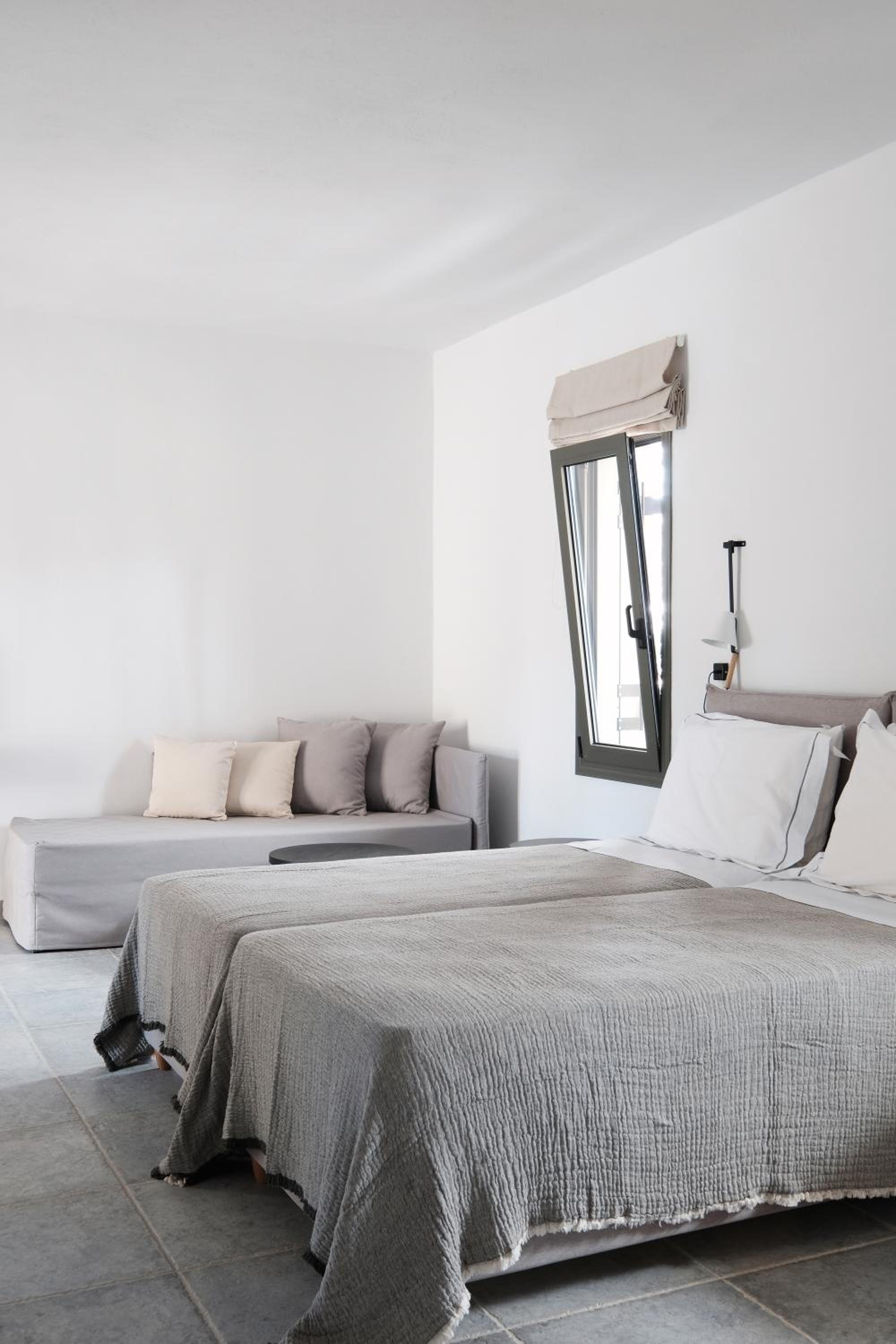 Double or Twin Room with Garden View photo 3