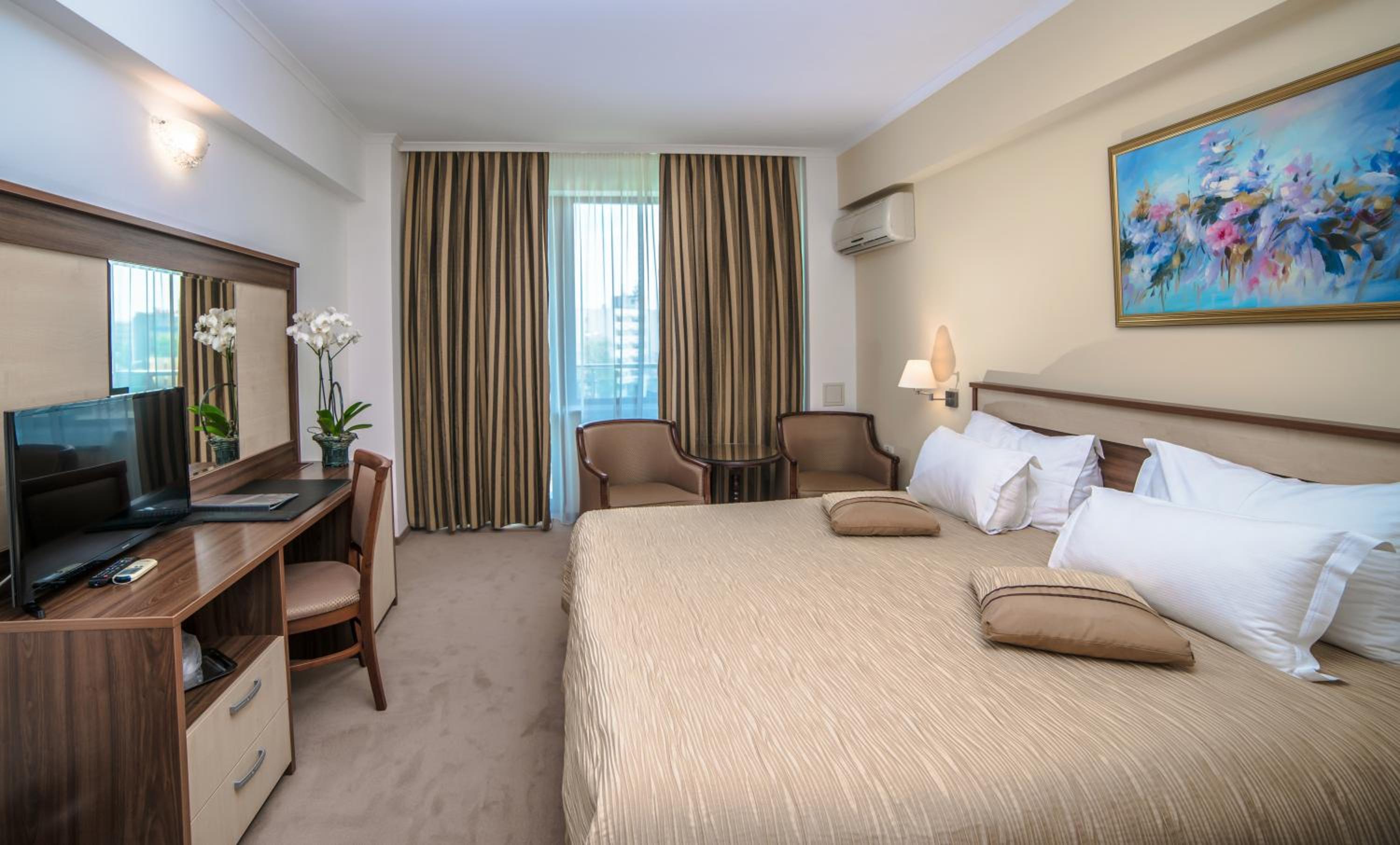 Double Room - Photo 11