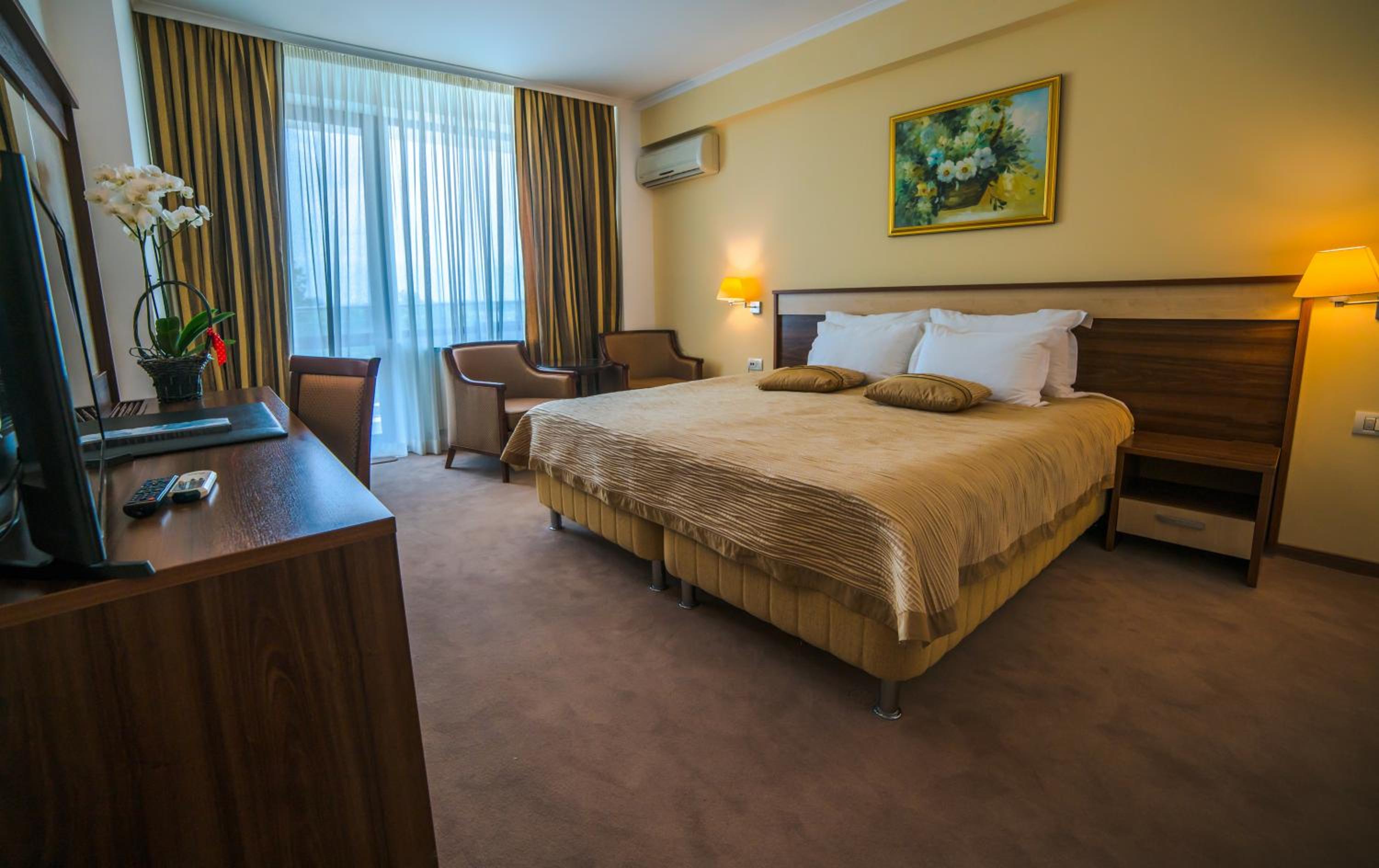 Double Room - Photo 1