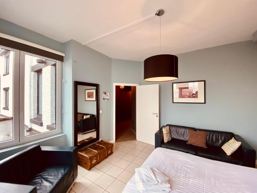 Three-Bedroom Apartment - Photo 24