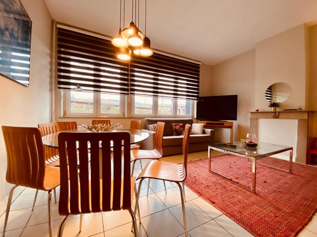 Three-Bedroom Apartment - Photo 9