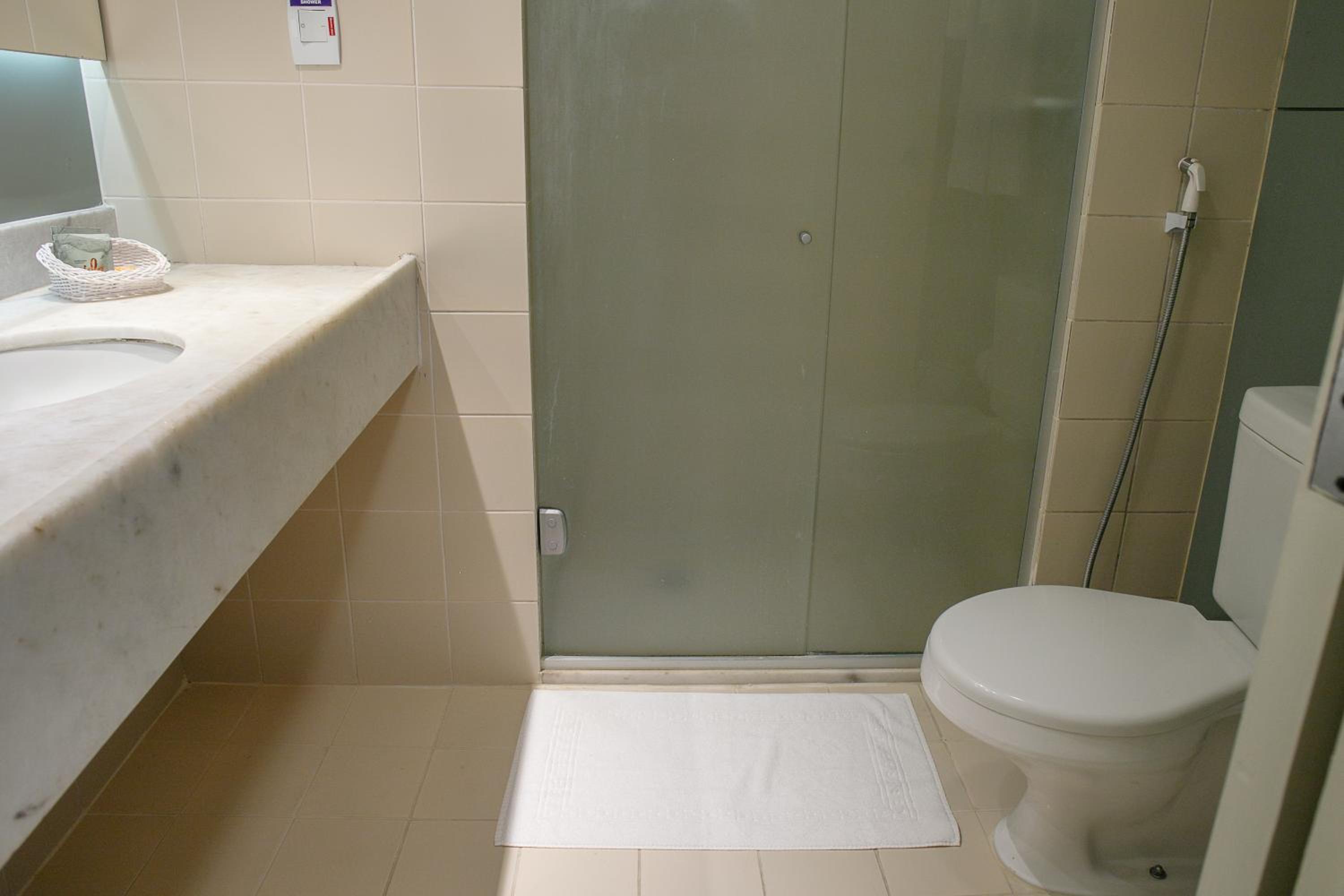 Standard Double Room - Photo 4