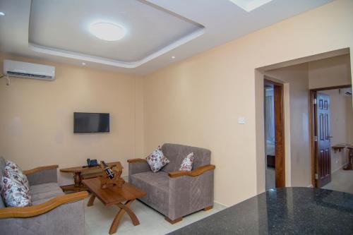 Two-Bedroom Apartment - Photo 5