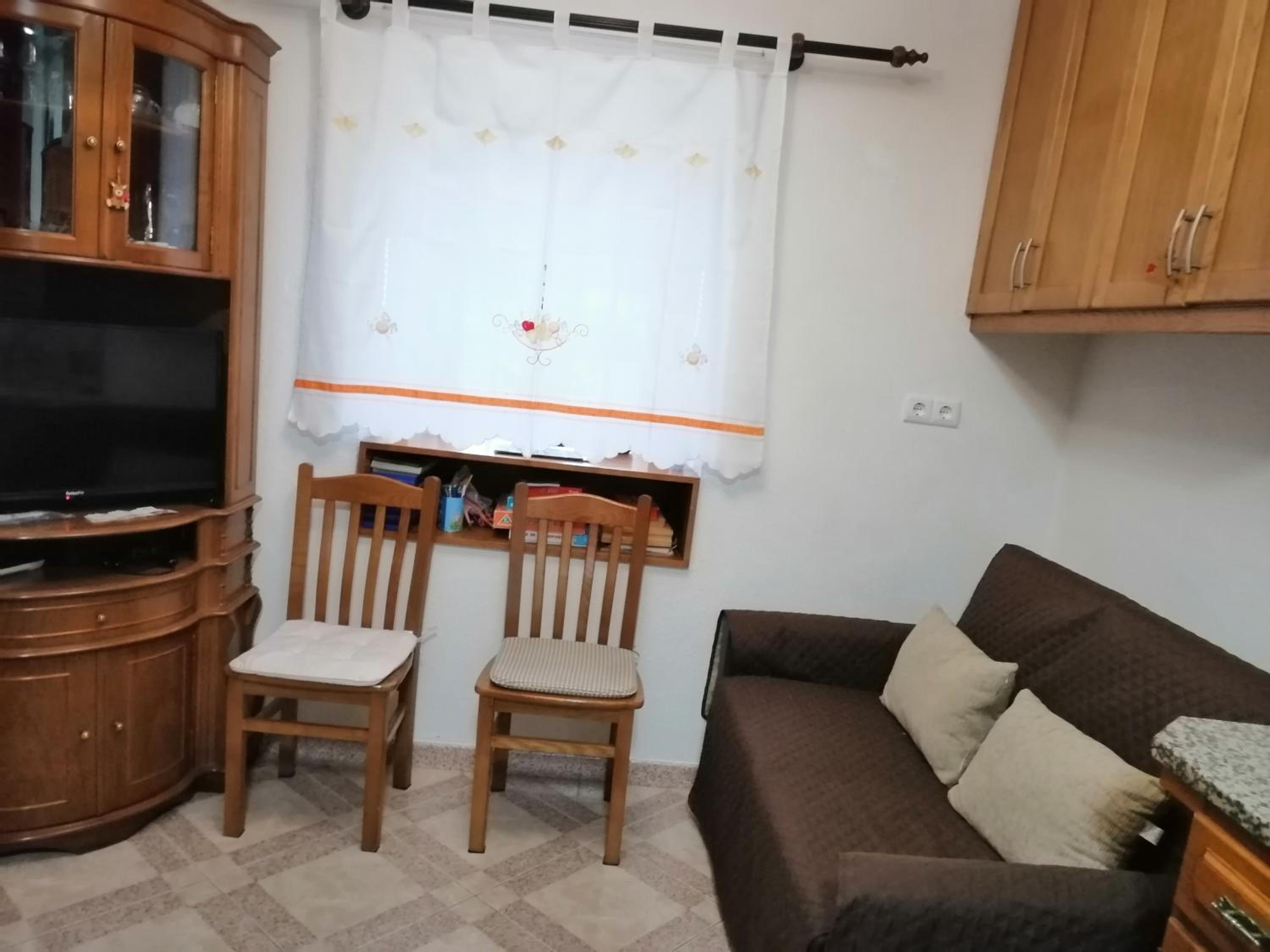 Two-Bedroom House - Photo 20