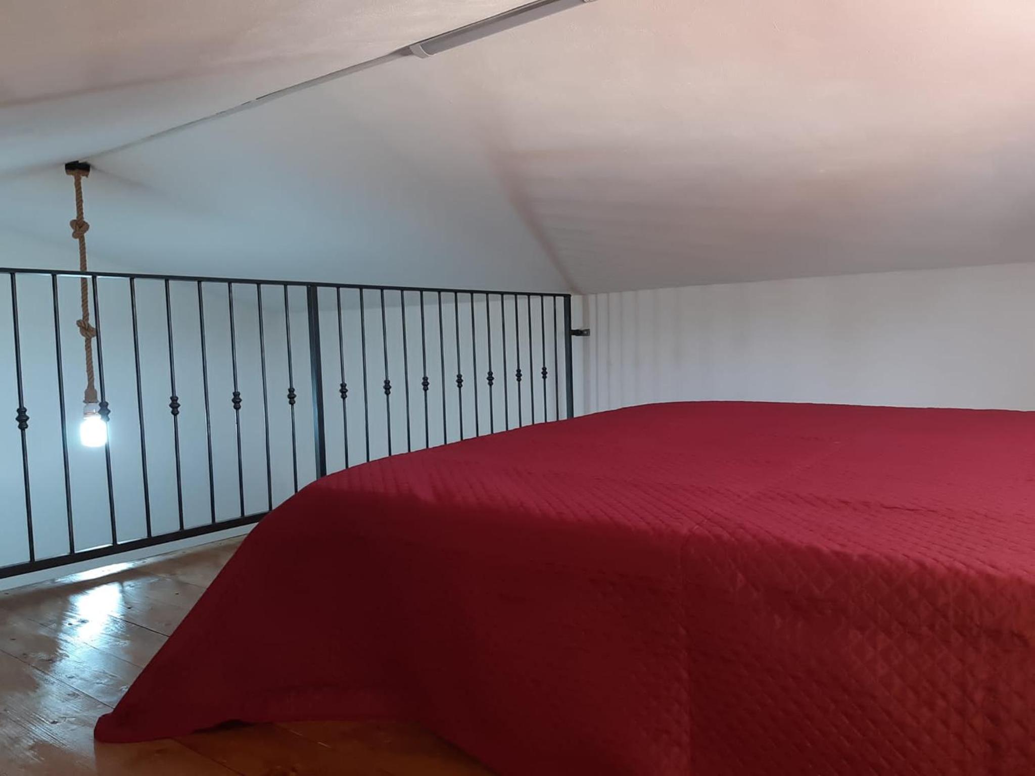 One-Bedroom House photo 1