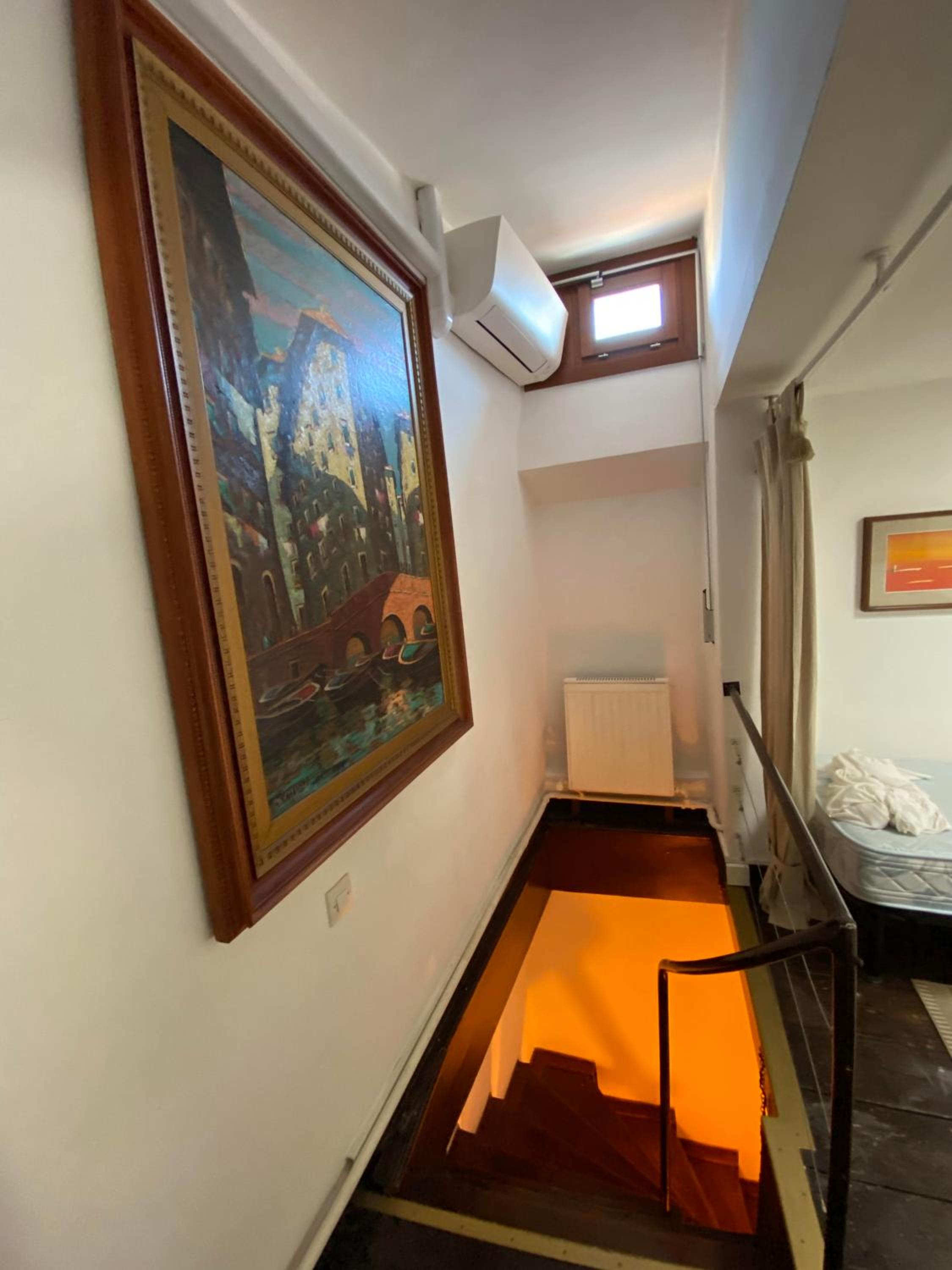 Three-Bedroom Apartment photo 1