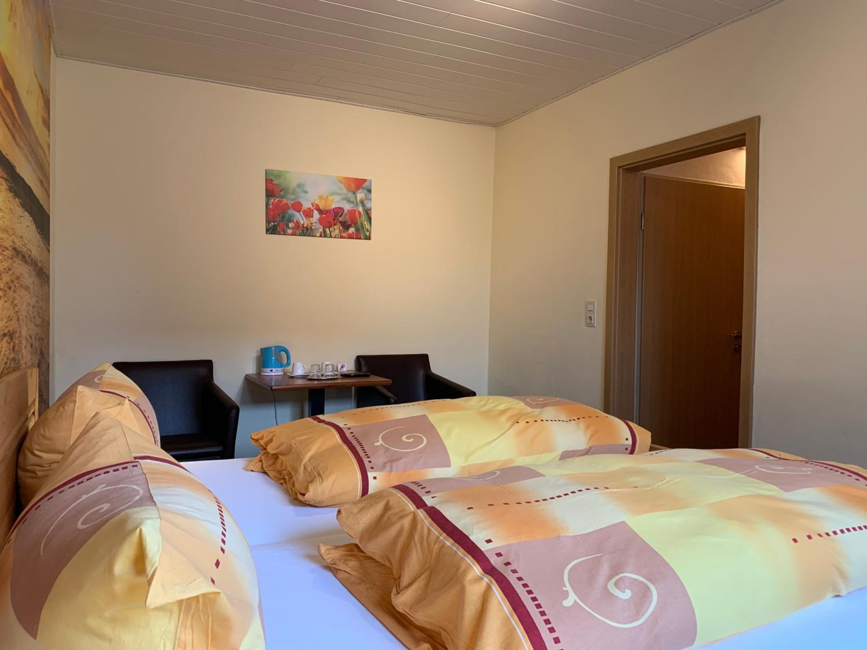 Budget Double Room photo 2