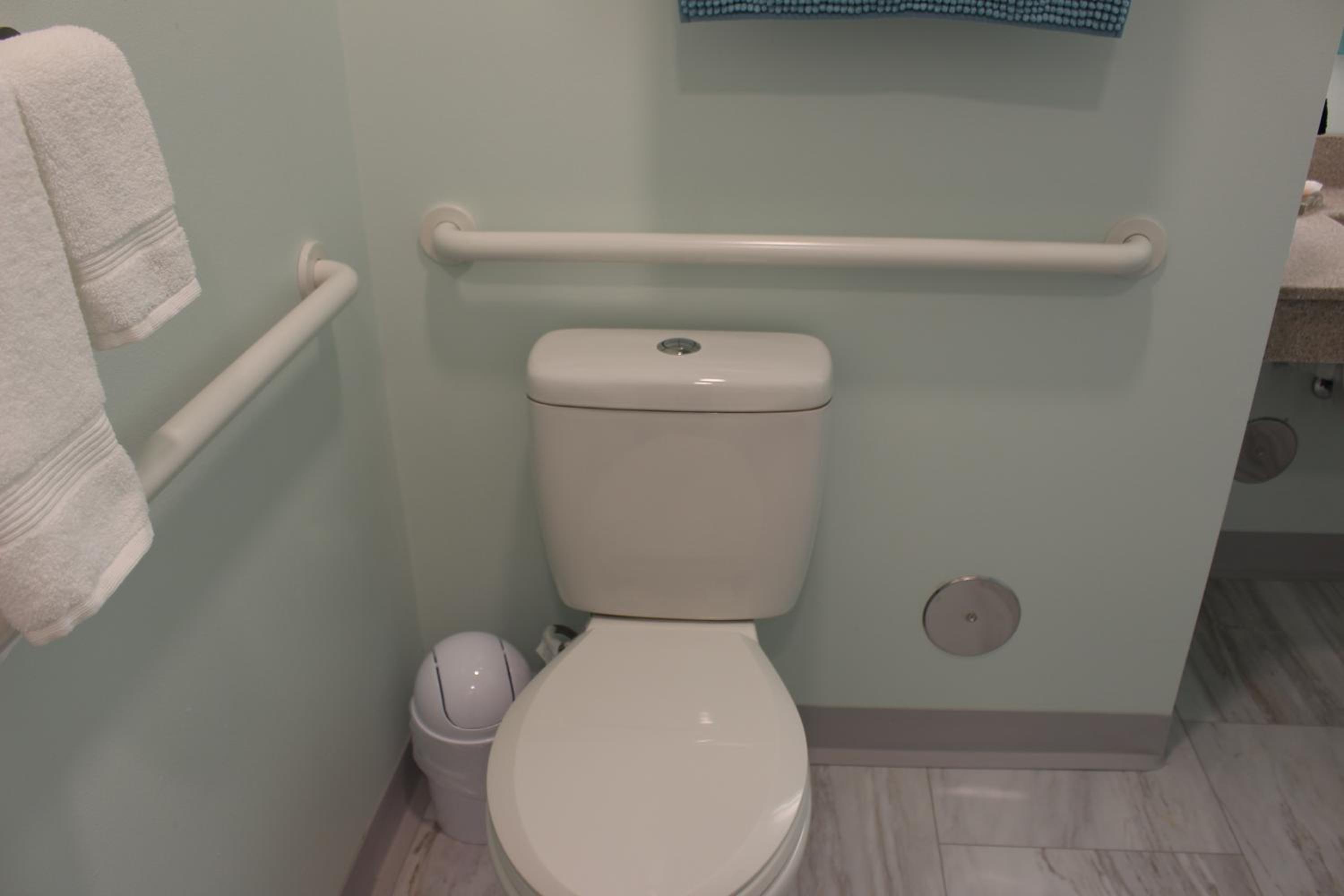 King Room - Disability Access - Photo 5