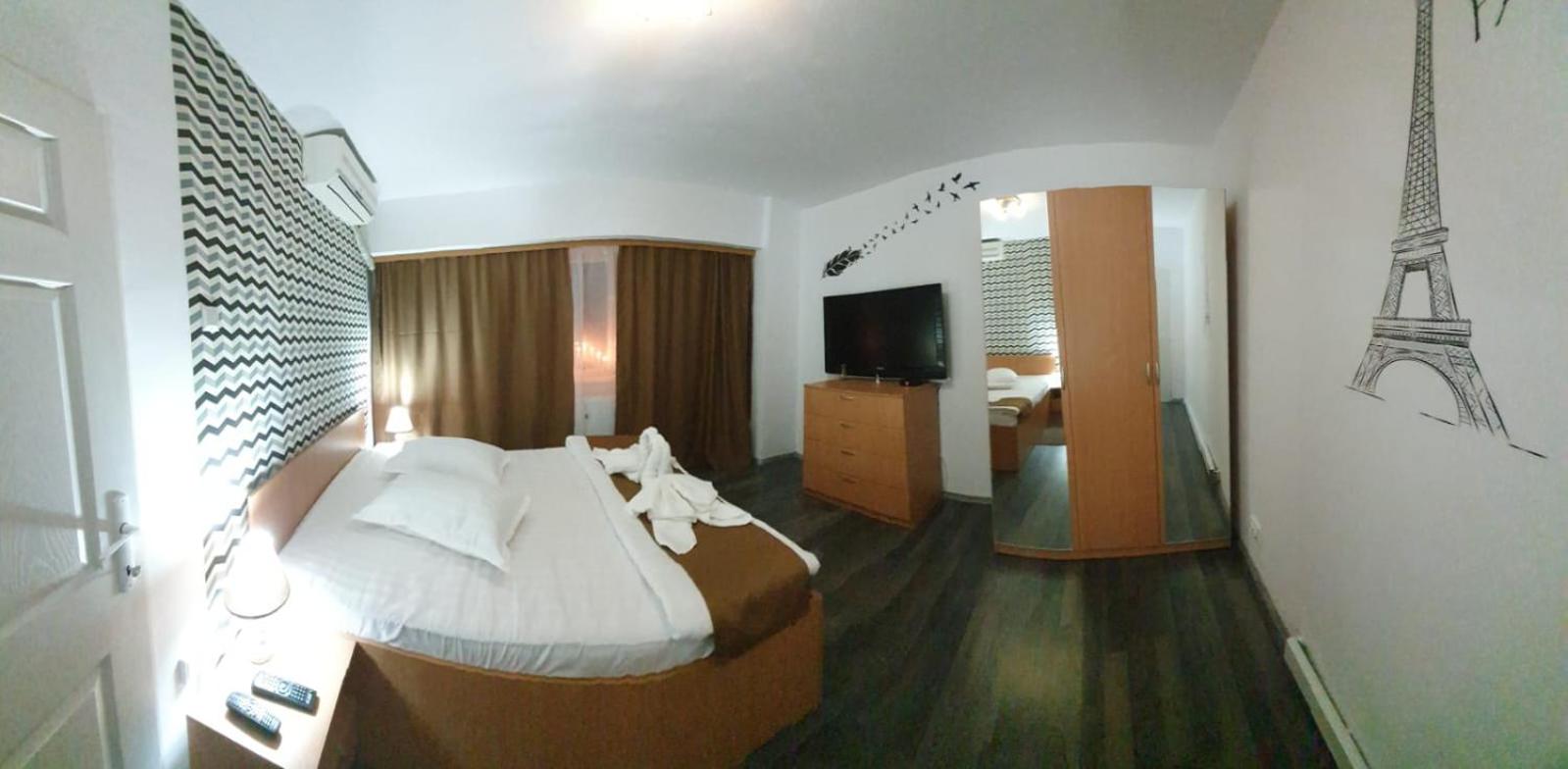 Two-Bedroom Apartment - Photo 20