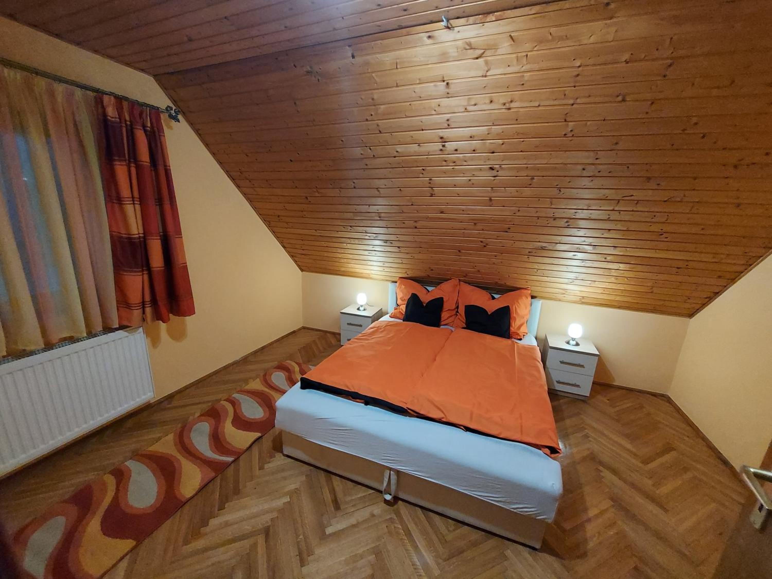 Three-Bedroom Apartment - Photo 4