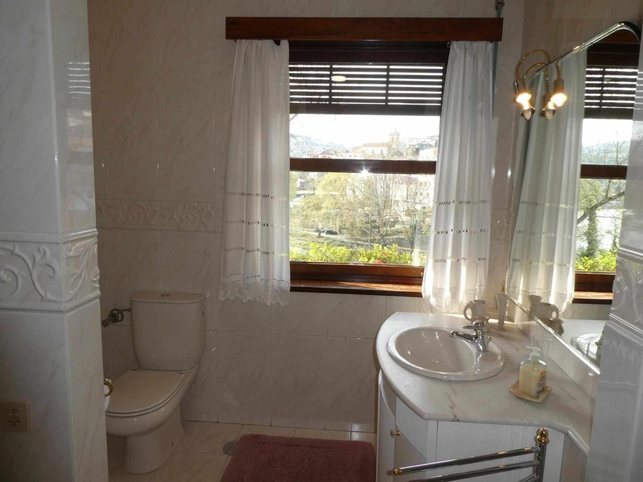 Triple Room with View - Photo 7