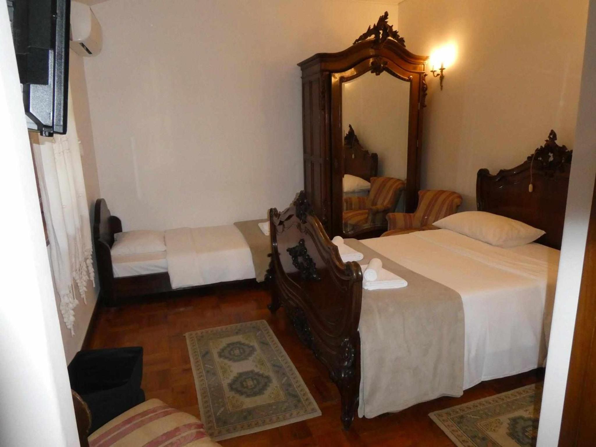 Triple Room - Photo 9