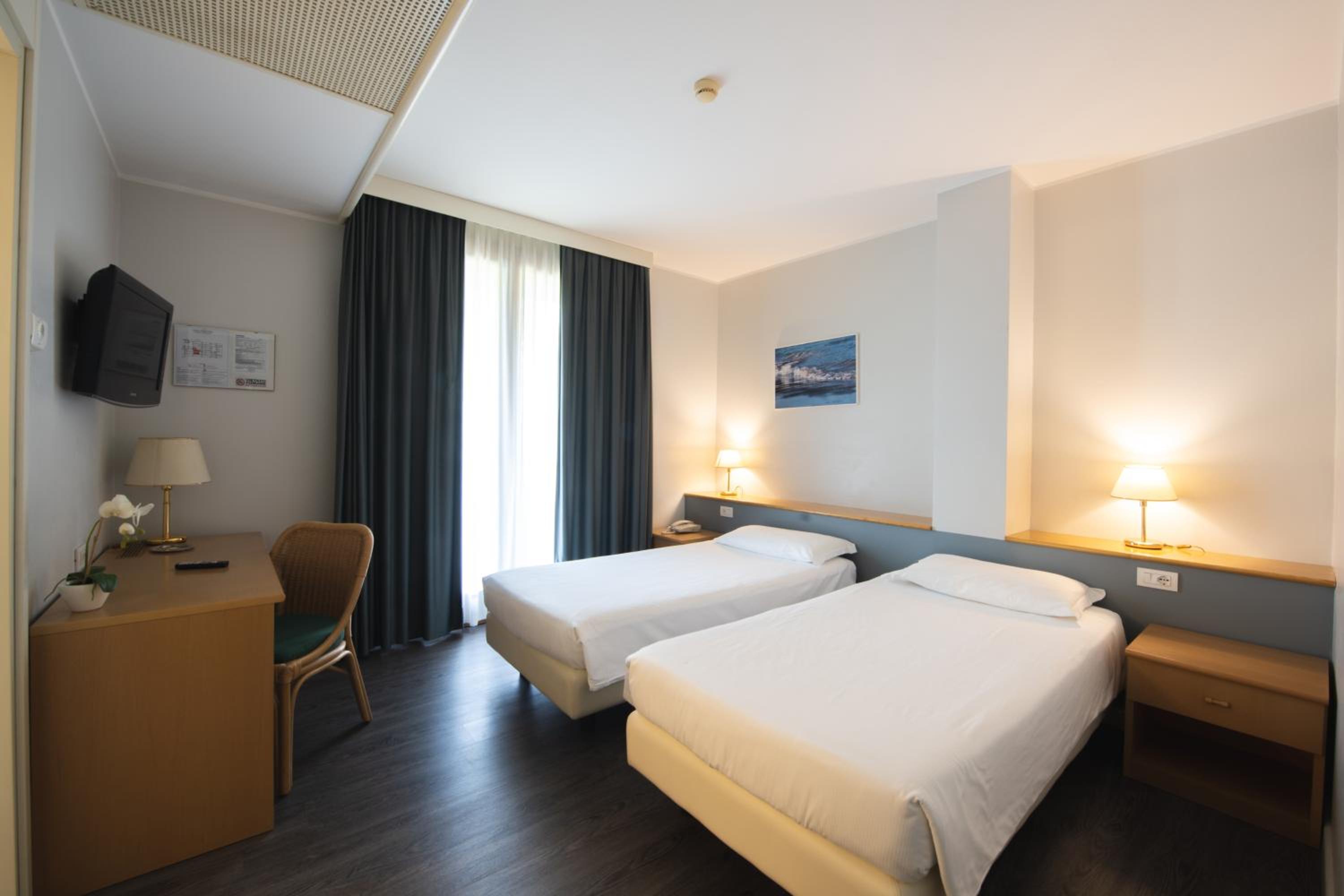 Comfort Double or Twin Room - Photo 1