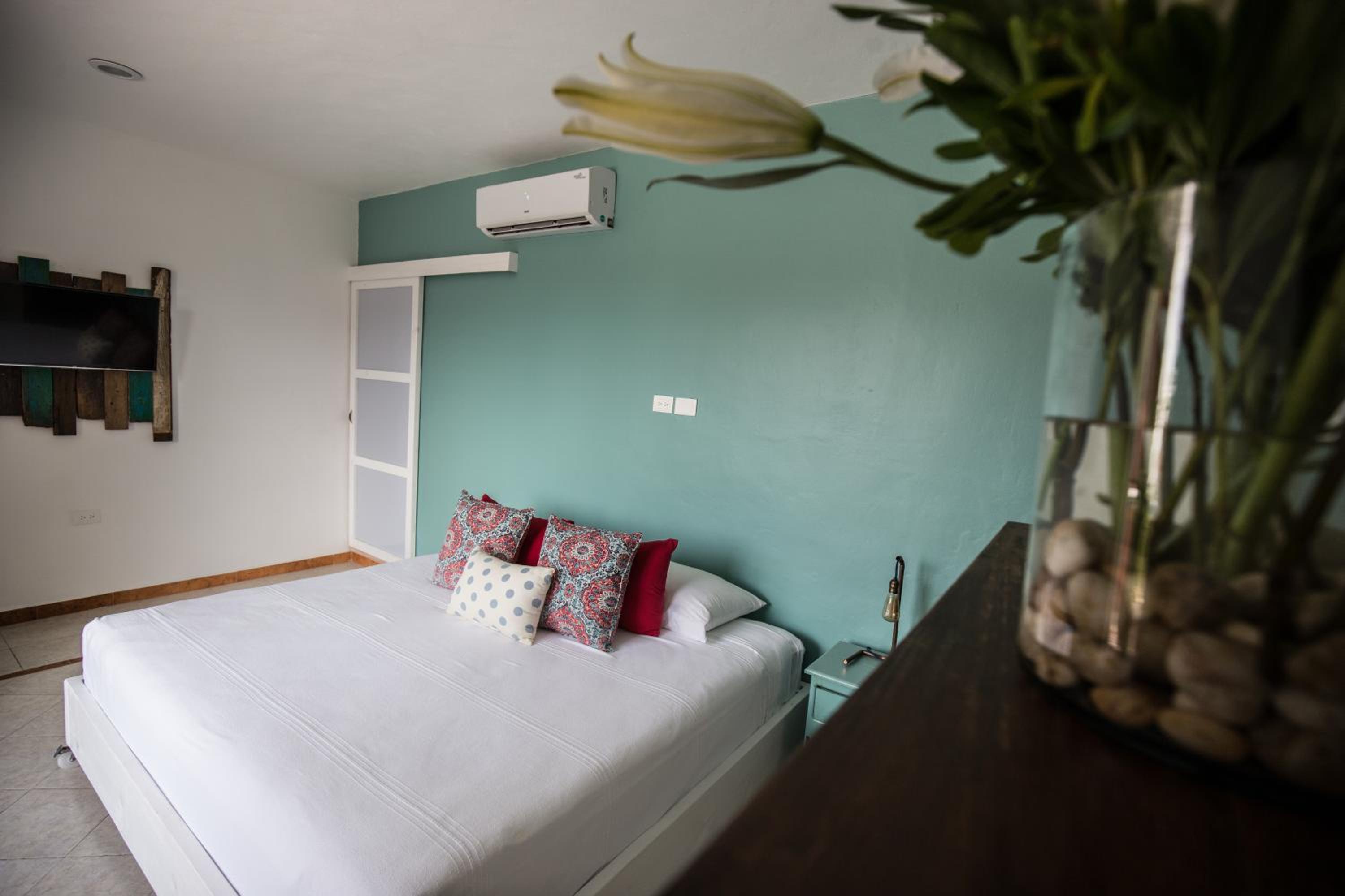 Deluxe King Room photo 3