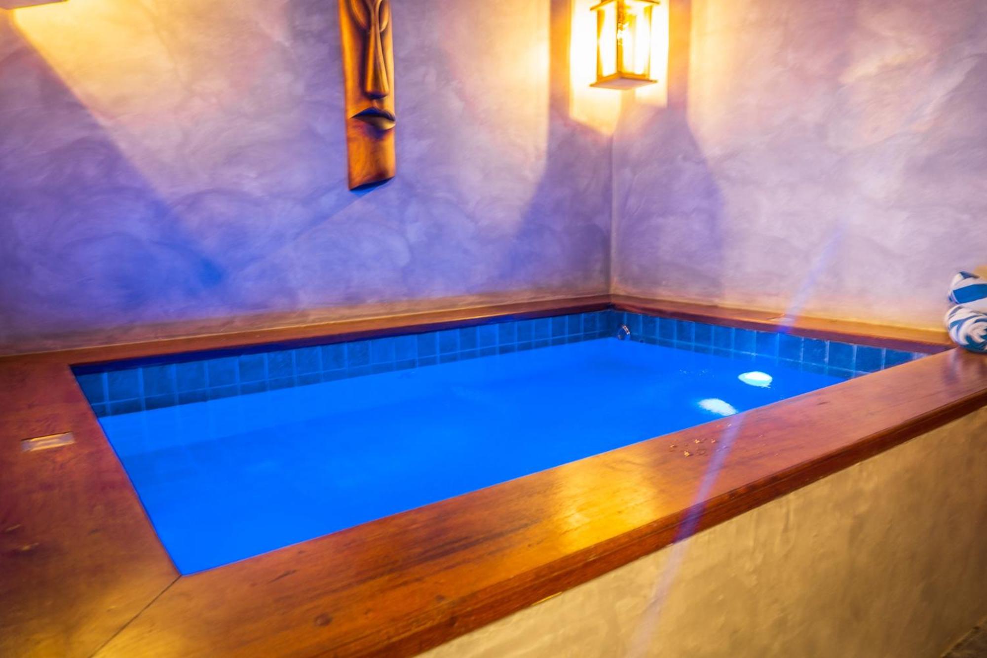Suite with Spa Bath - Photo 8