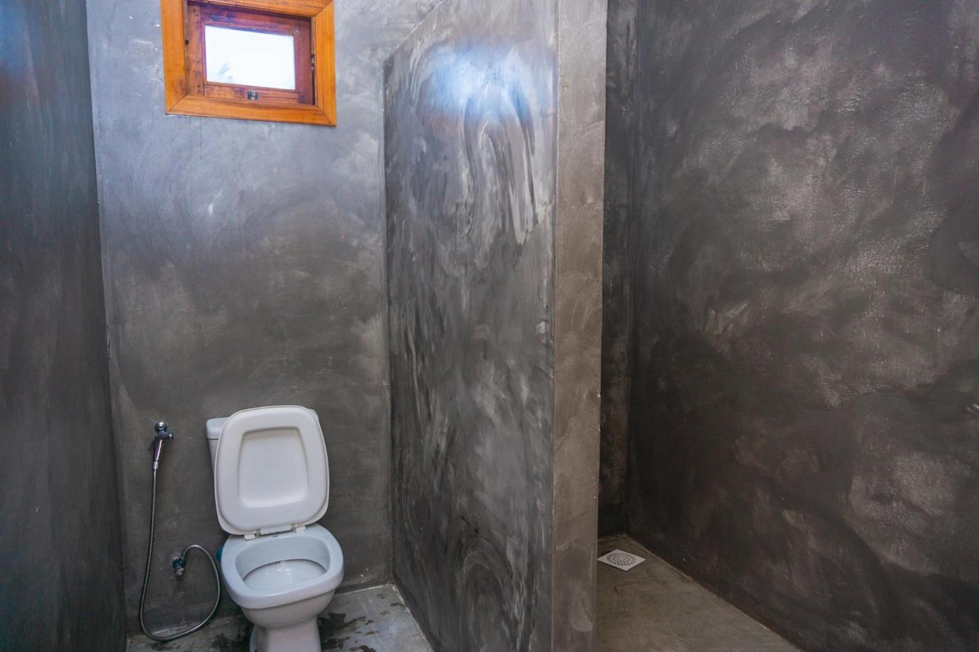 Suite with Spa Bath - Photo 2