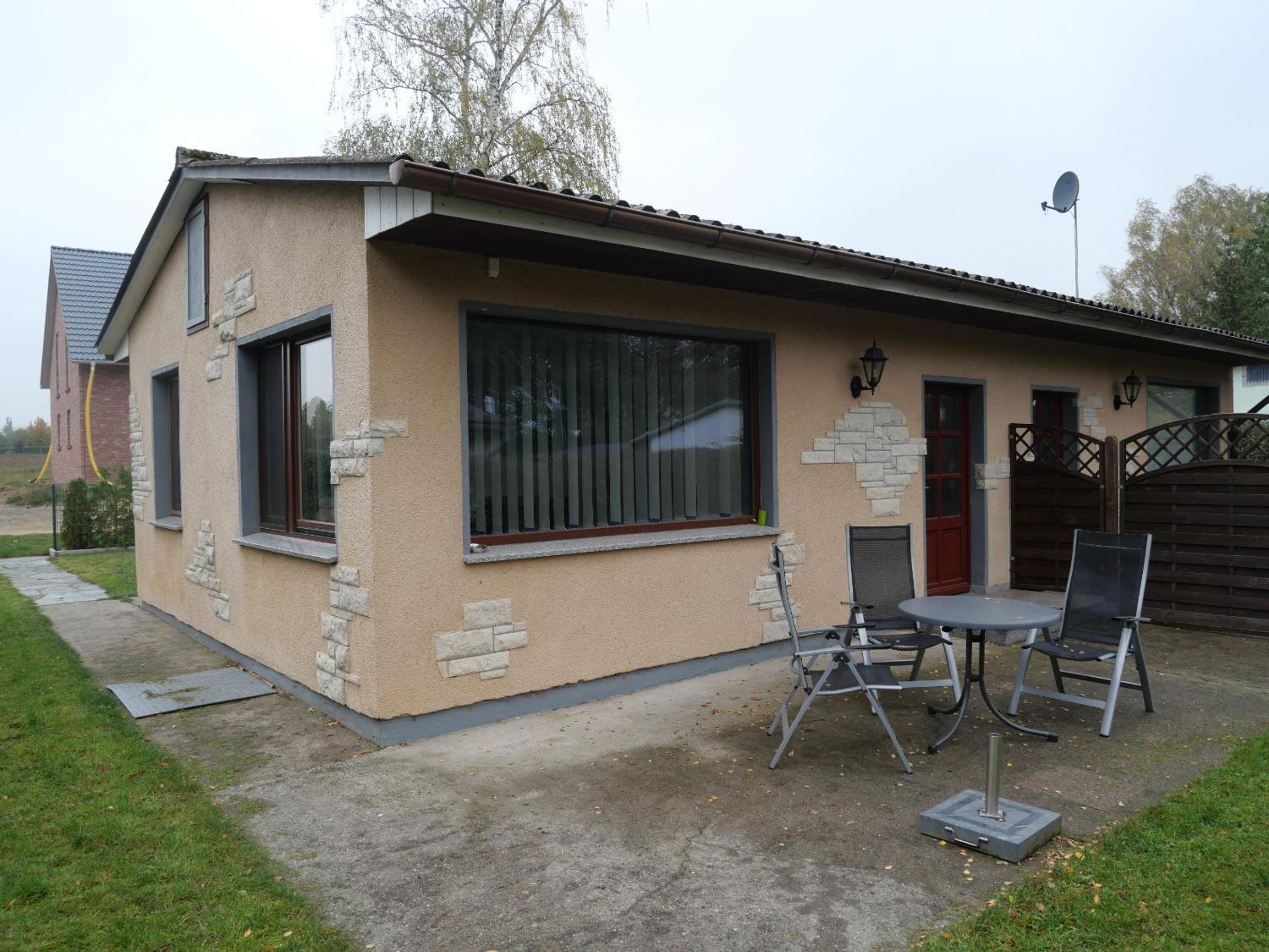 One-Bedroom House photo 2