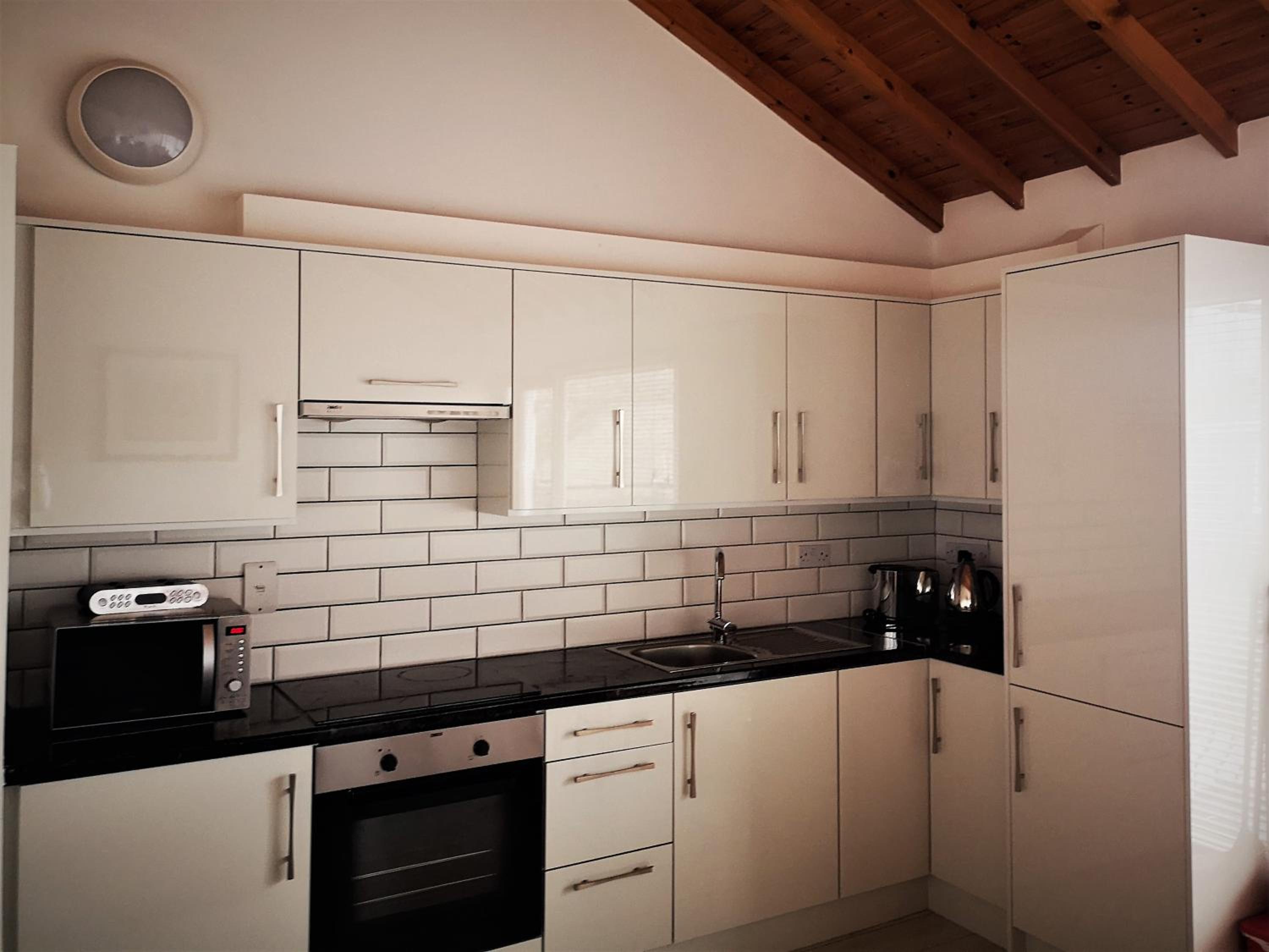 Apartment (6 Adults) photo 2