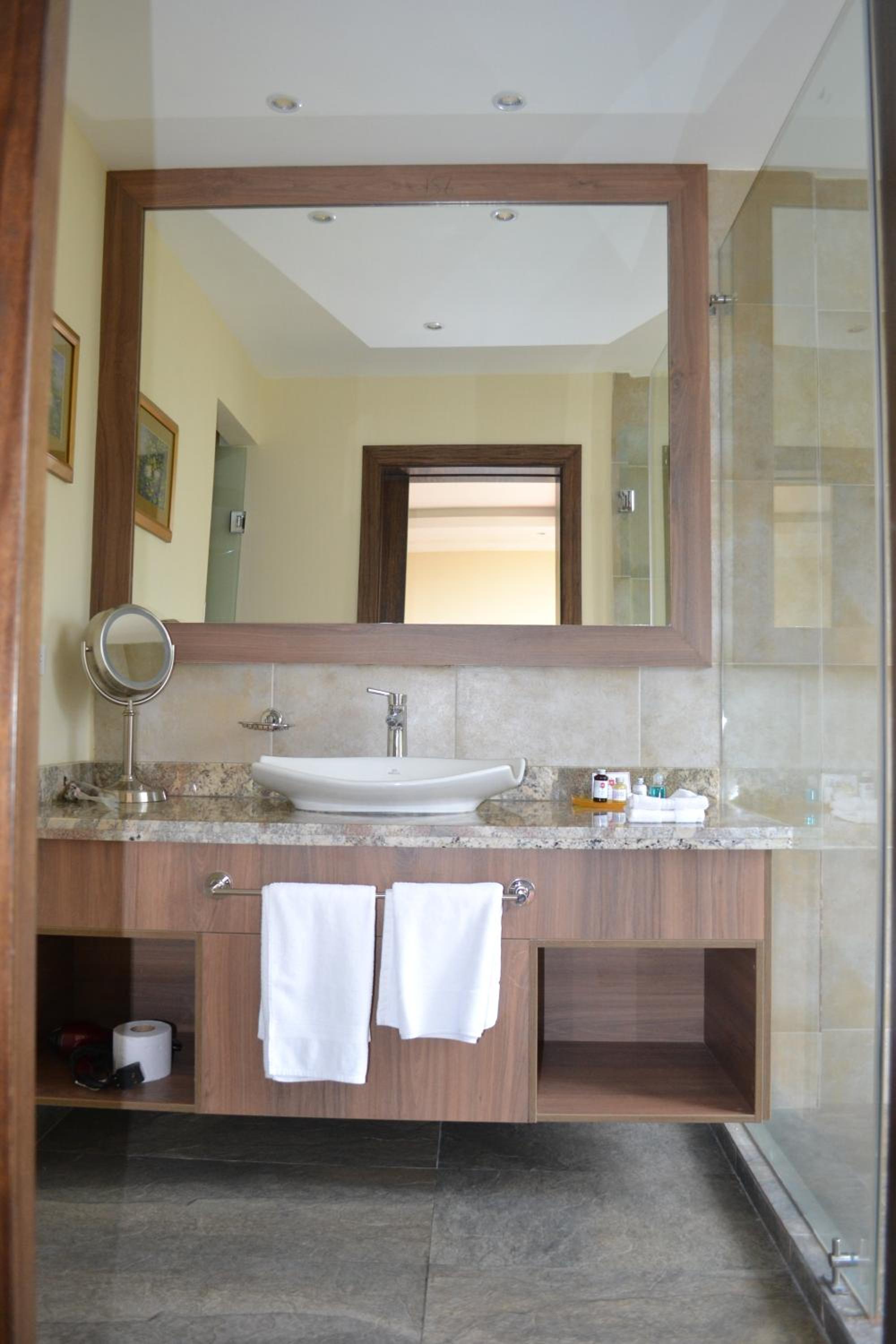 King Room with Balcony photo 3