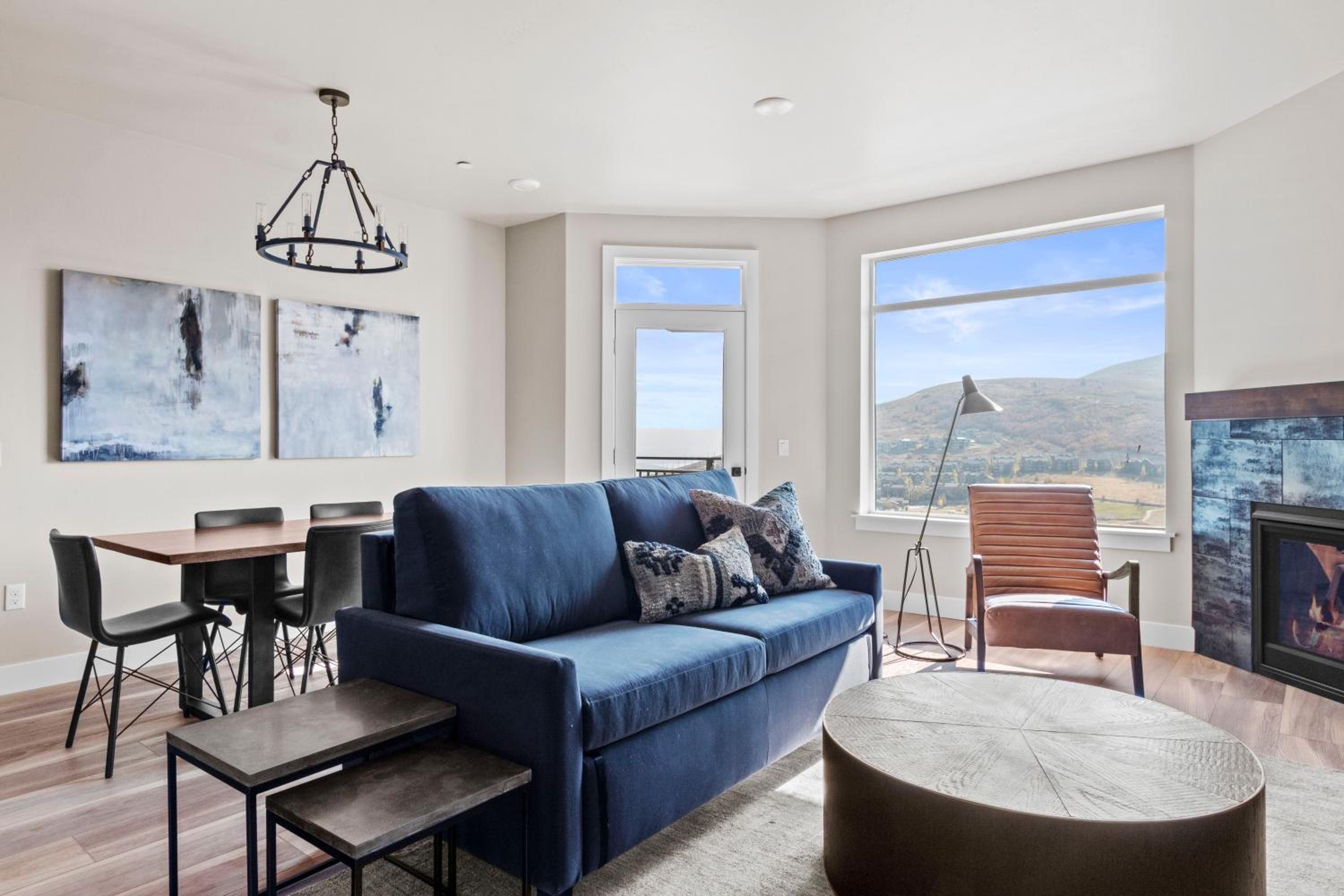 Two-Bedroom Luxury Suite - 2 Queens, 1 King, Sofa Sleeper