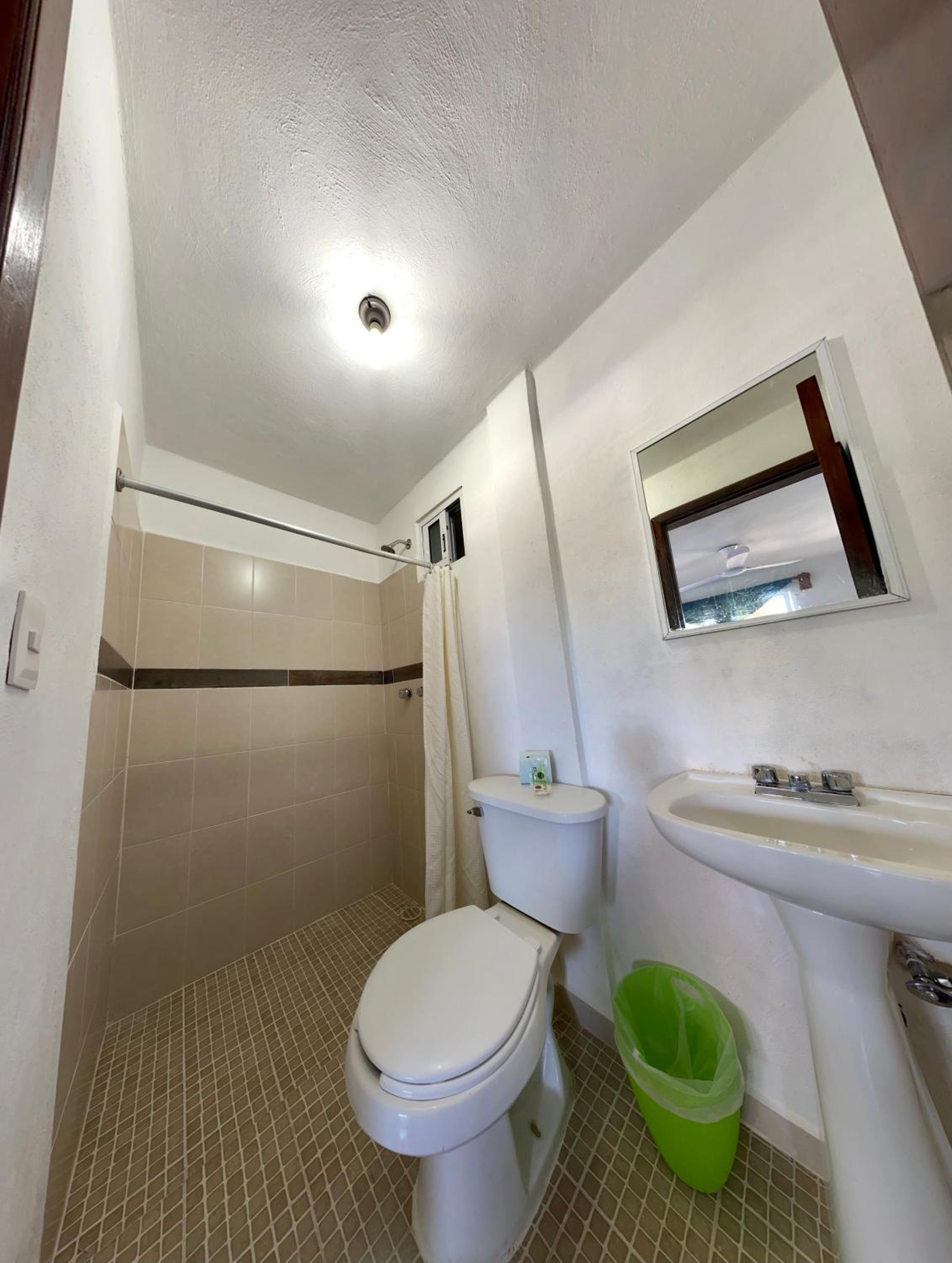 Economy Double Room photo 3