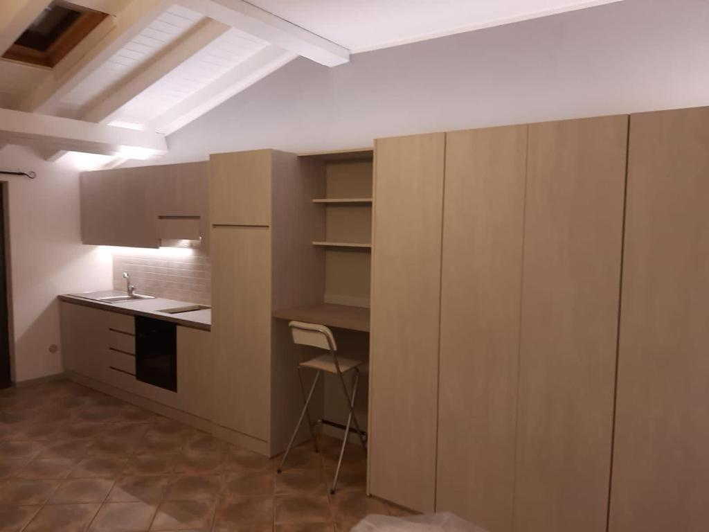 Studio with Balcony - Photo 3