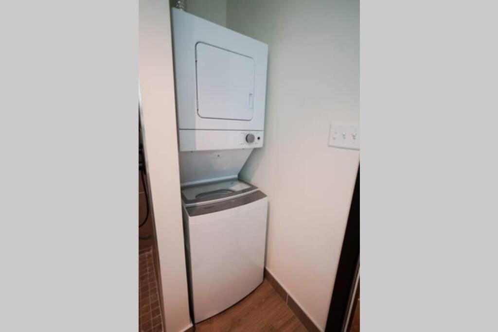 Two-Bedroom Apartment - Photo 20