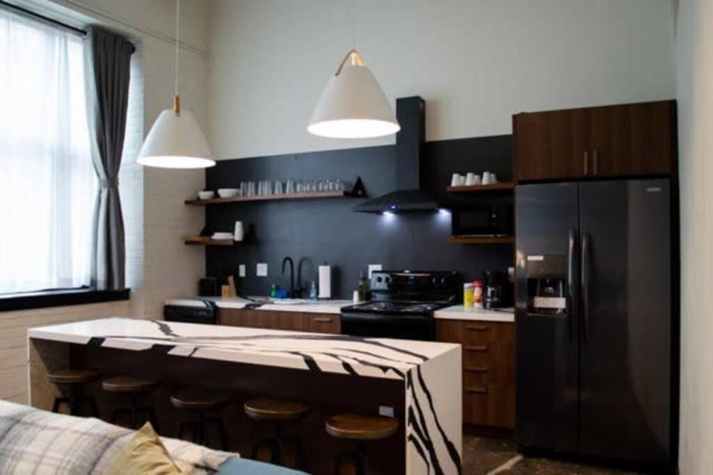 Two-Bedroom Apartment - Photo 6