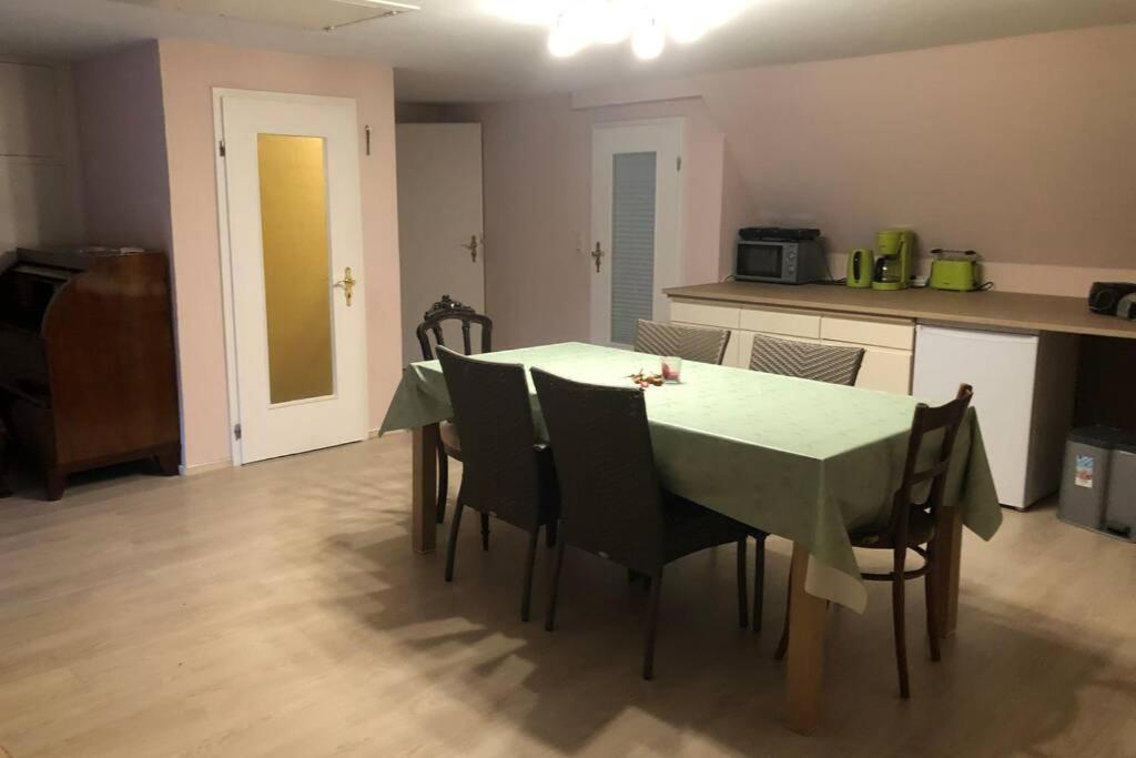 Four-Bedroom House photo 2