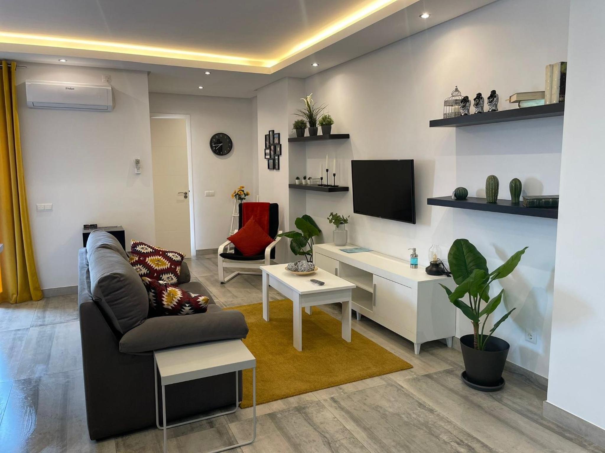 One-Bedroom Apartment - Photo 7