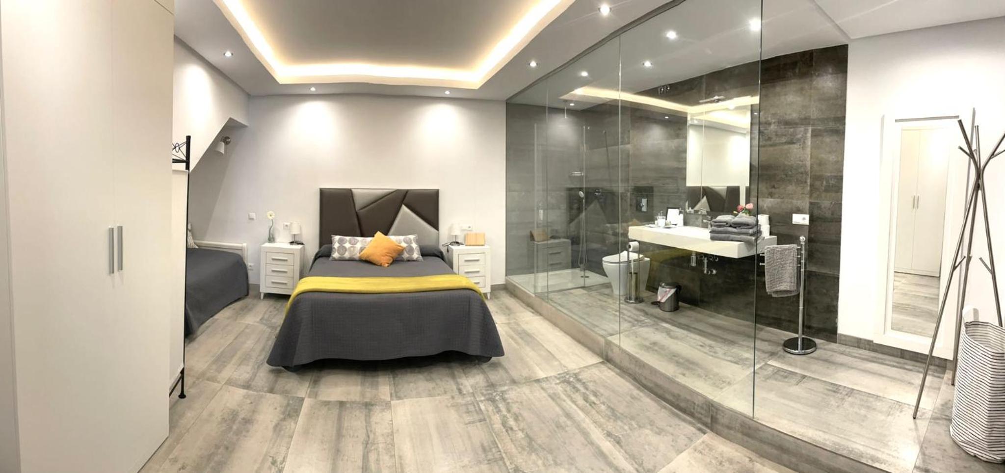 One-Bedroom Apartment - Photo 4