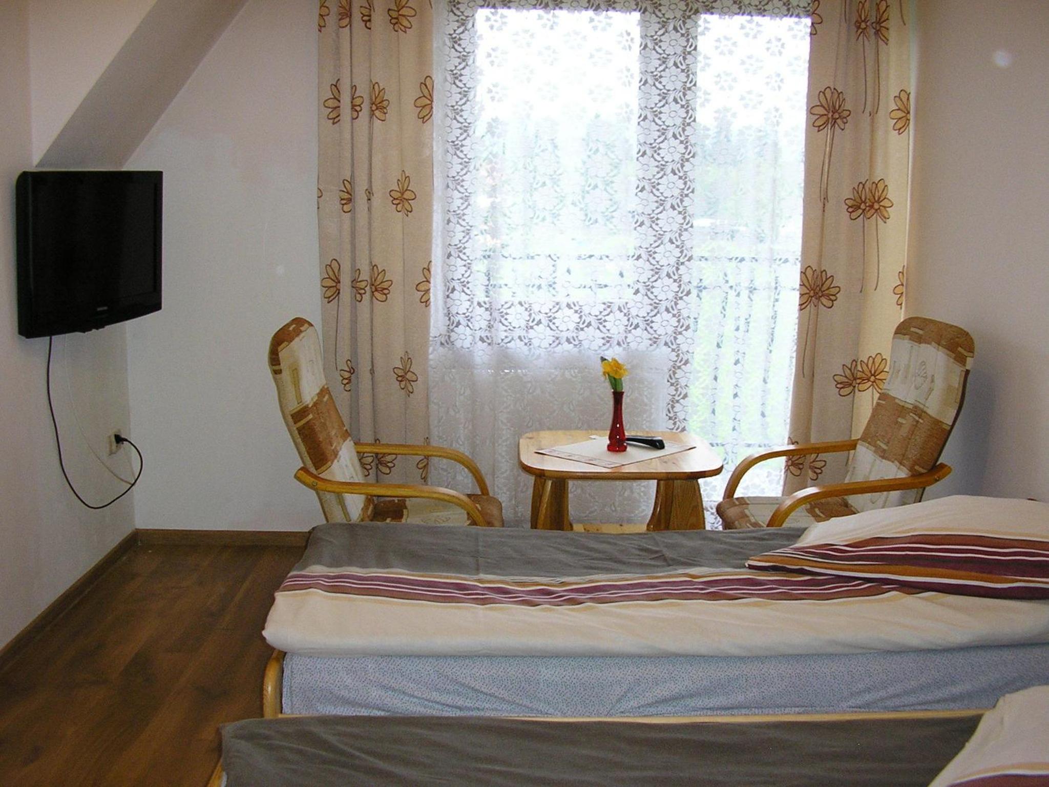Double Room with Private Bathroom and Balcony - Photo 1