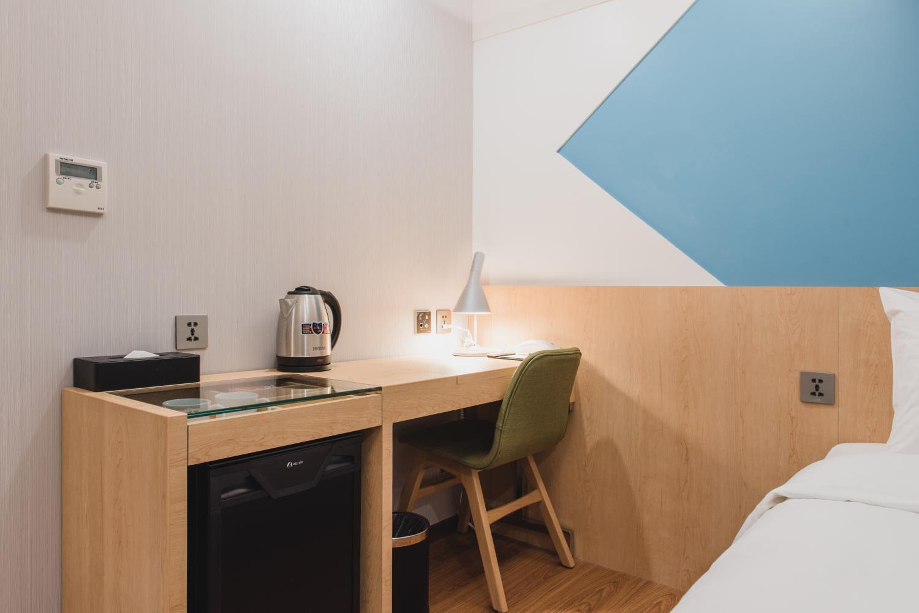 Standard Double or Twin Room (No Window) photo 1