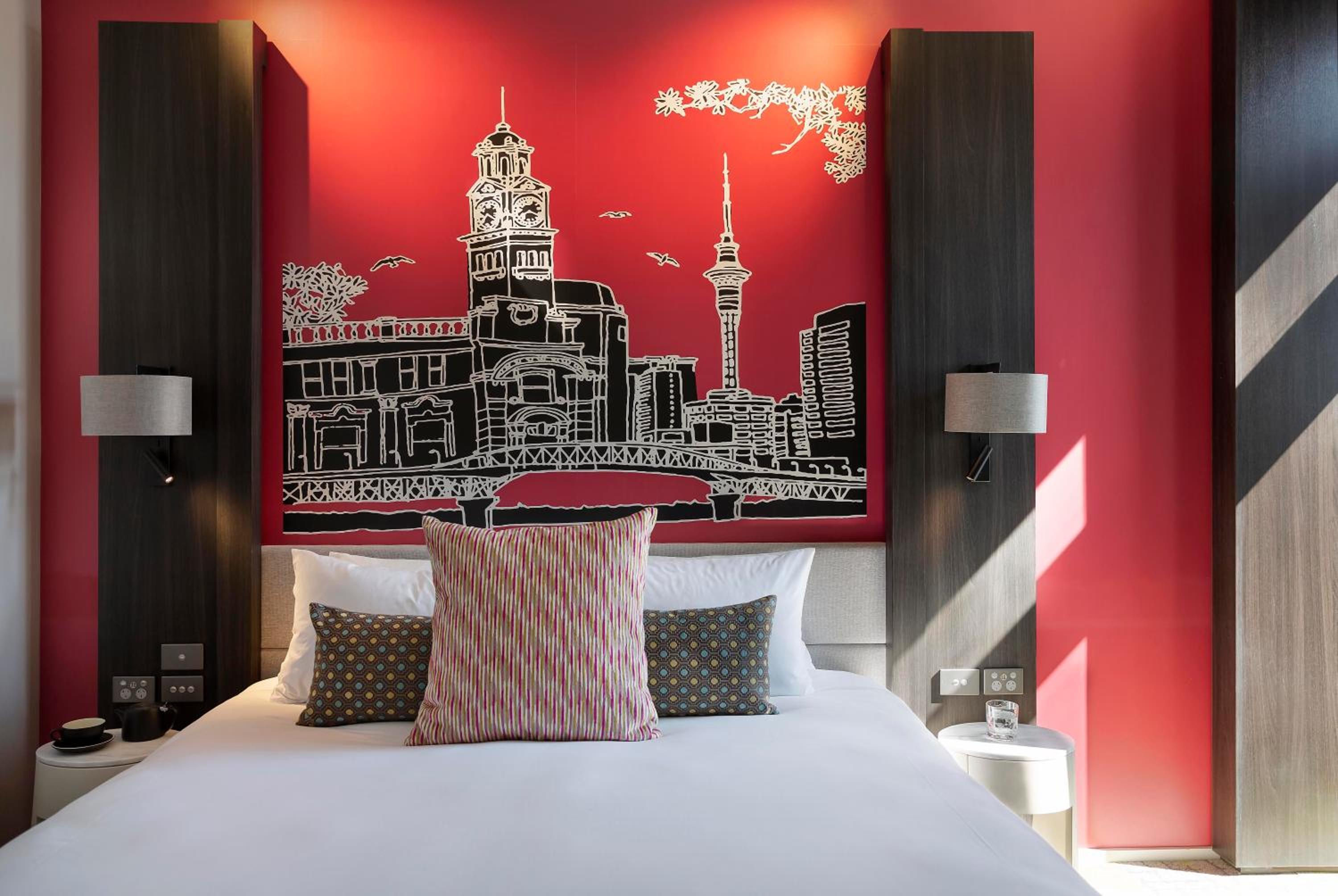 Deluxe King Room - Photo 1