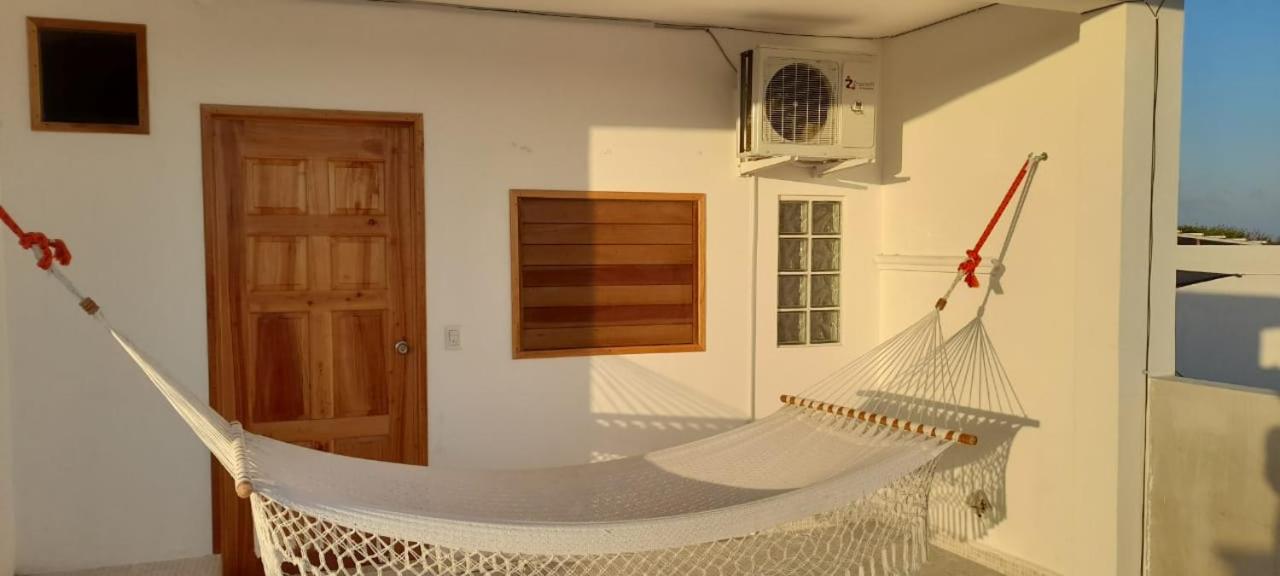 Superior Twin Room with Sea View - Photo 5