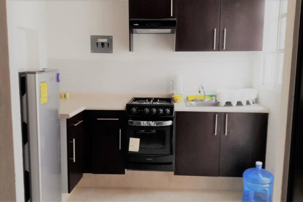 Three-Bedroom House - Photo 2