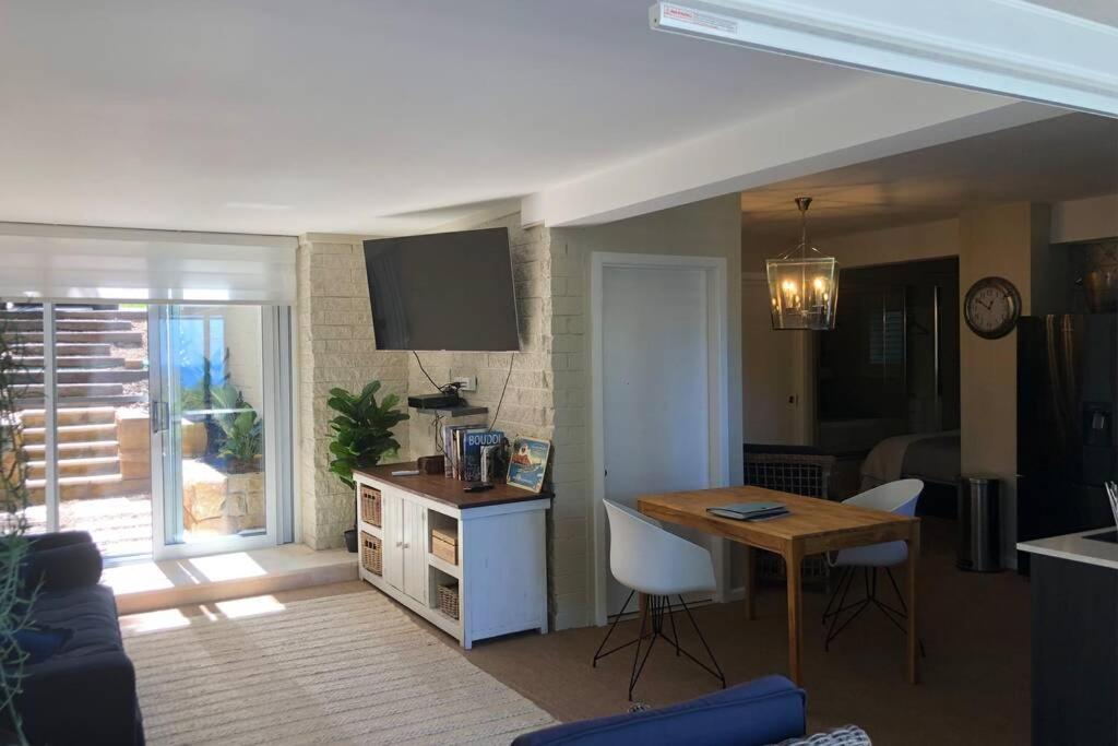Studio Apartment With Sea View