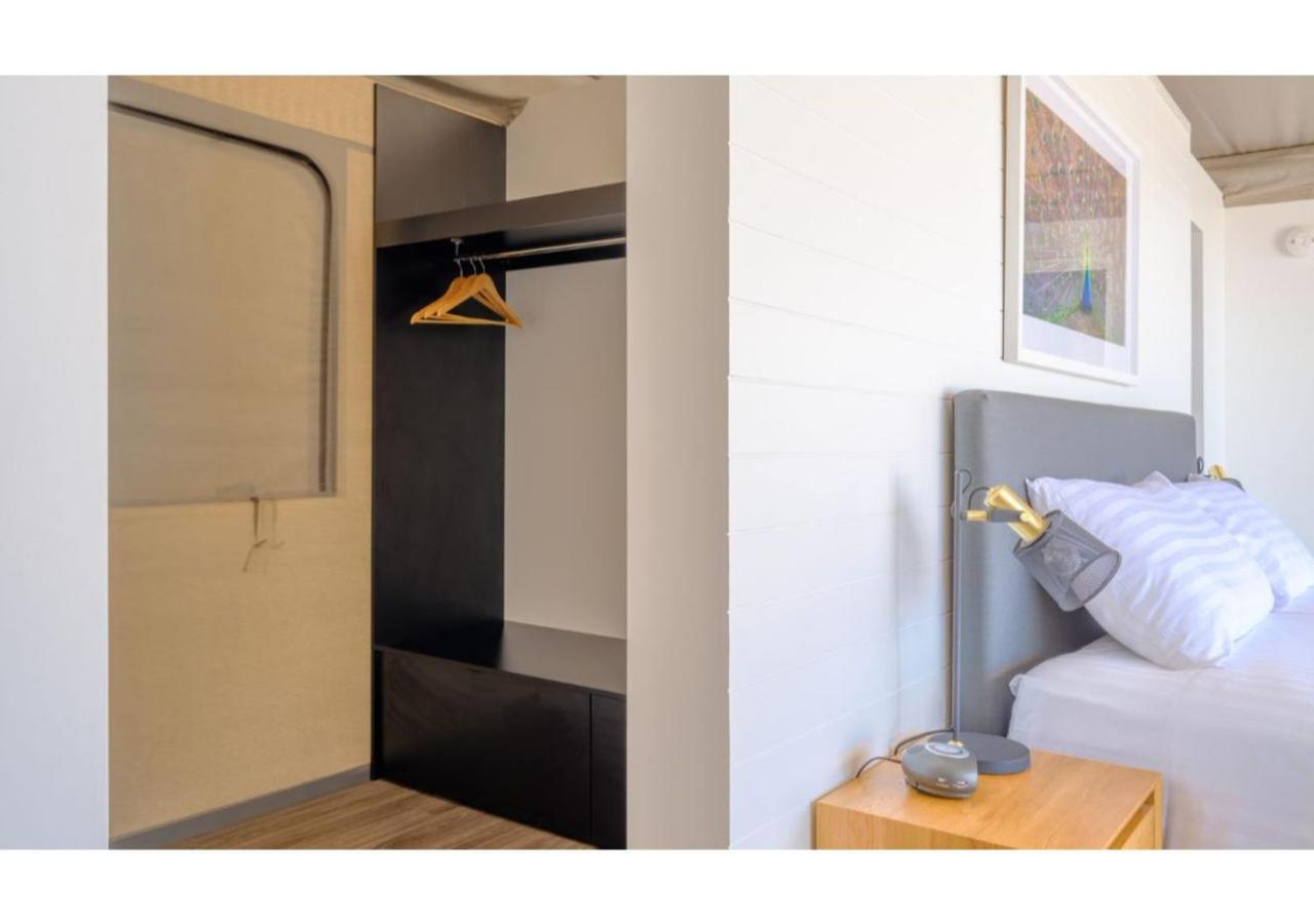 Deluxe Tent - Adults Only - Photo 1