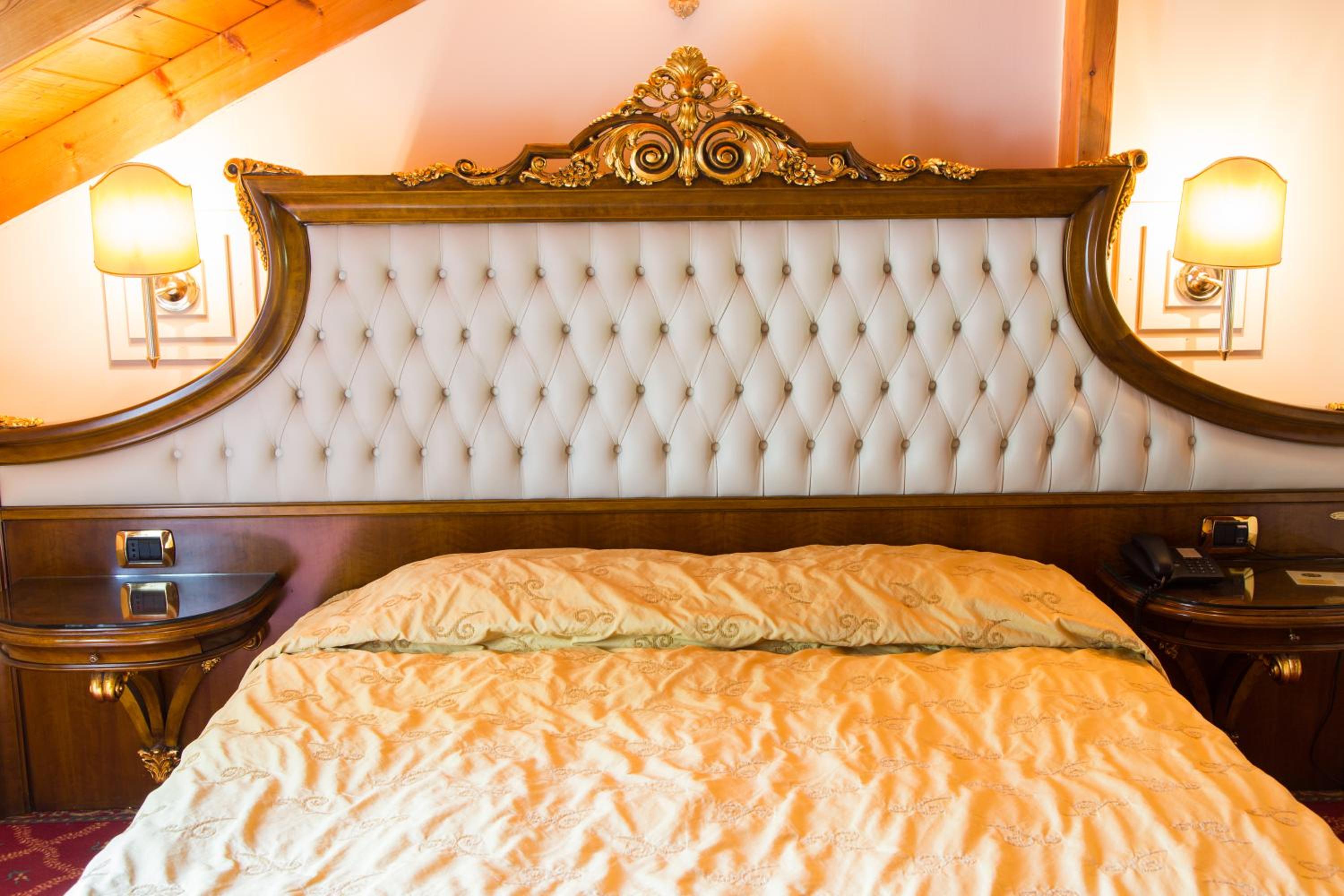 Double or Twin Room - Photo 18