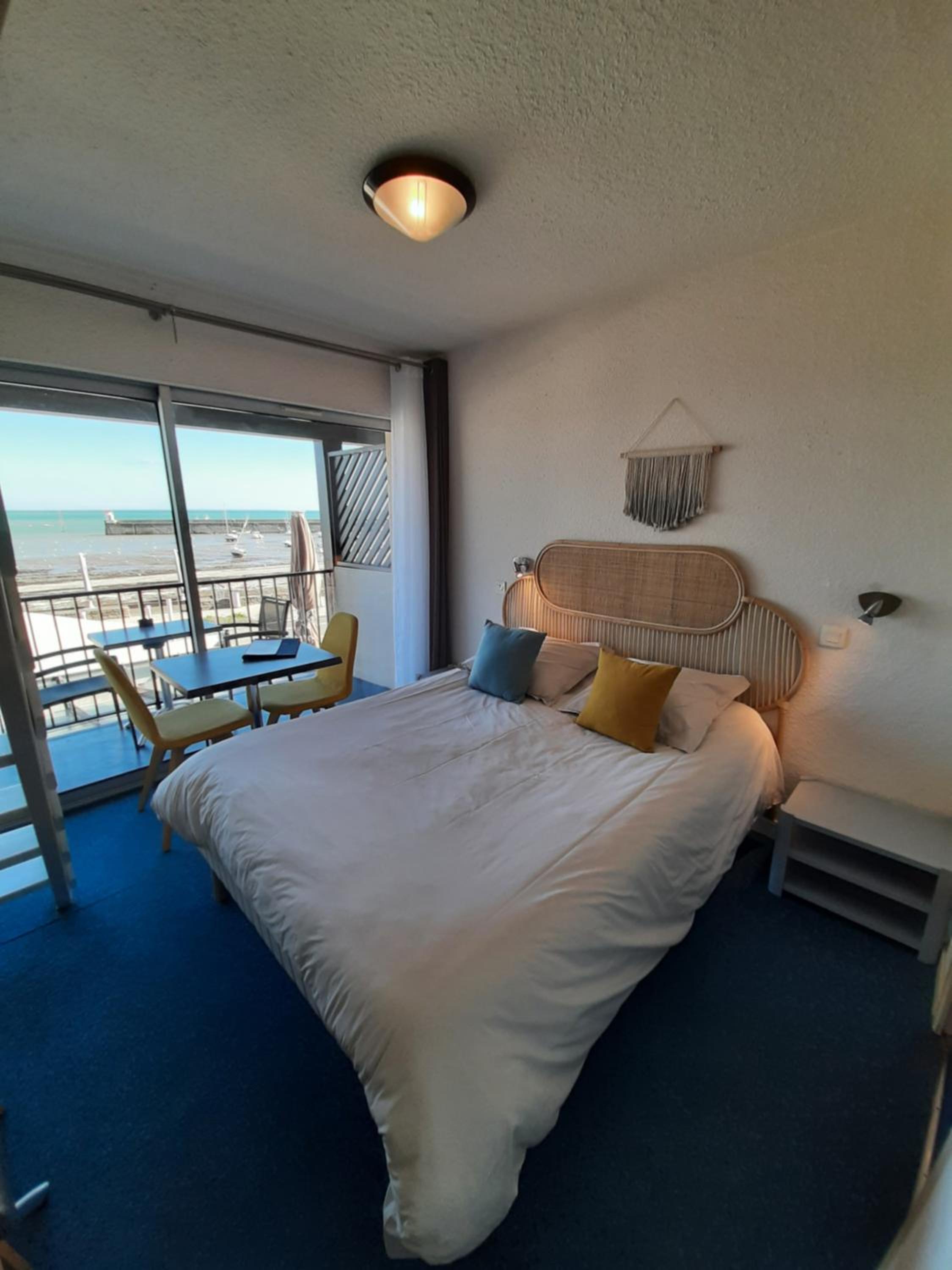 Family Room with Sea View photo 3