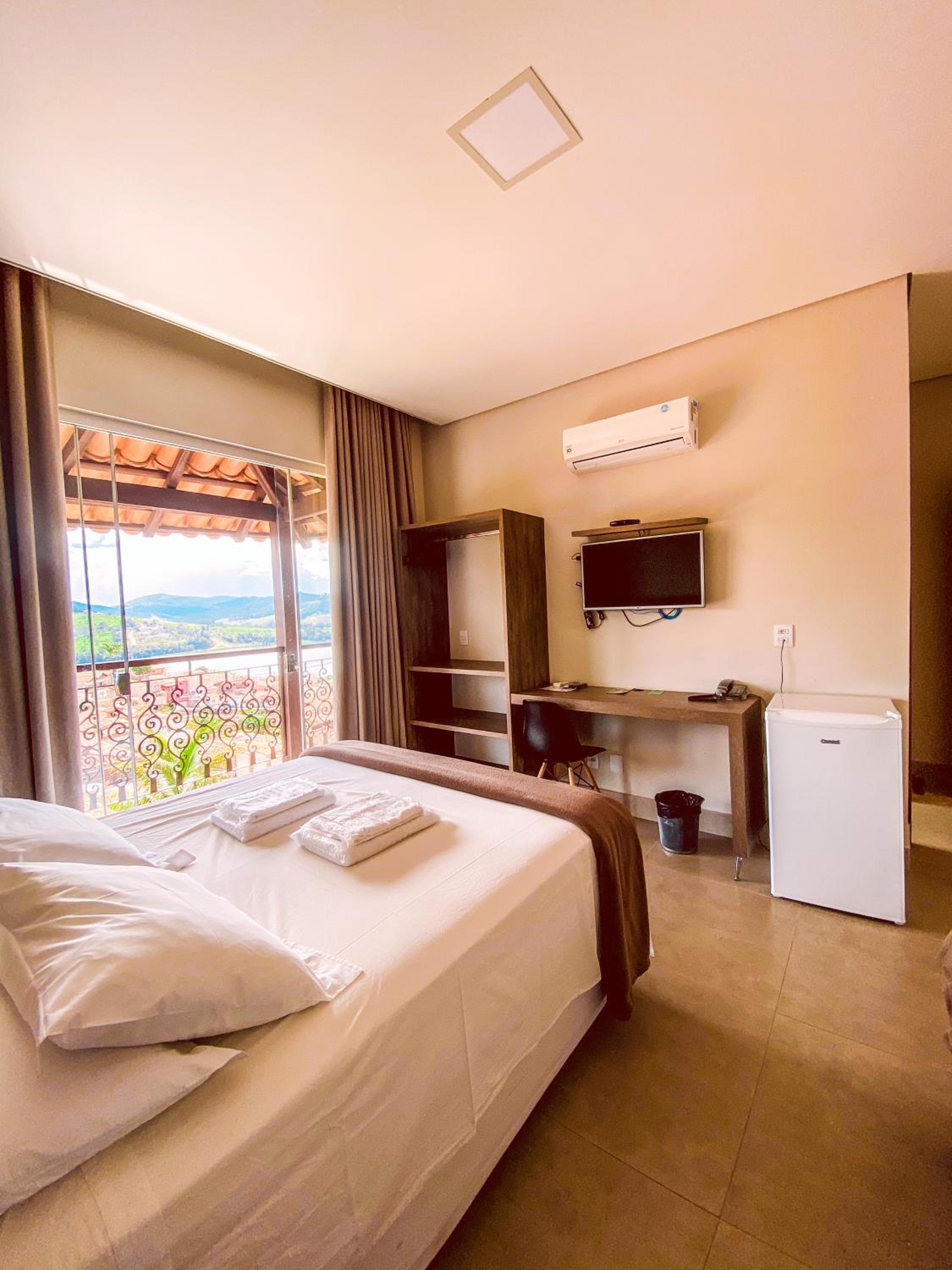 Superior Suite - Photo 6