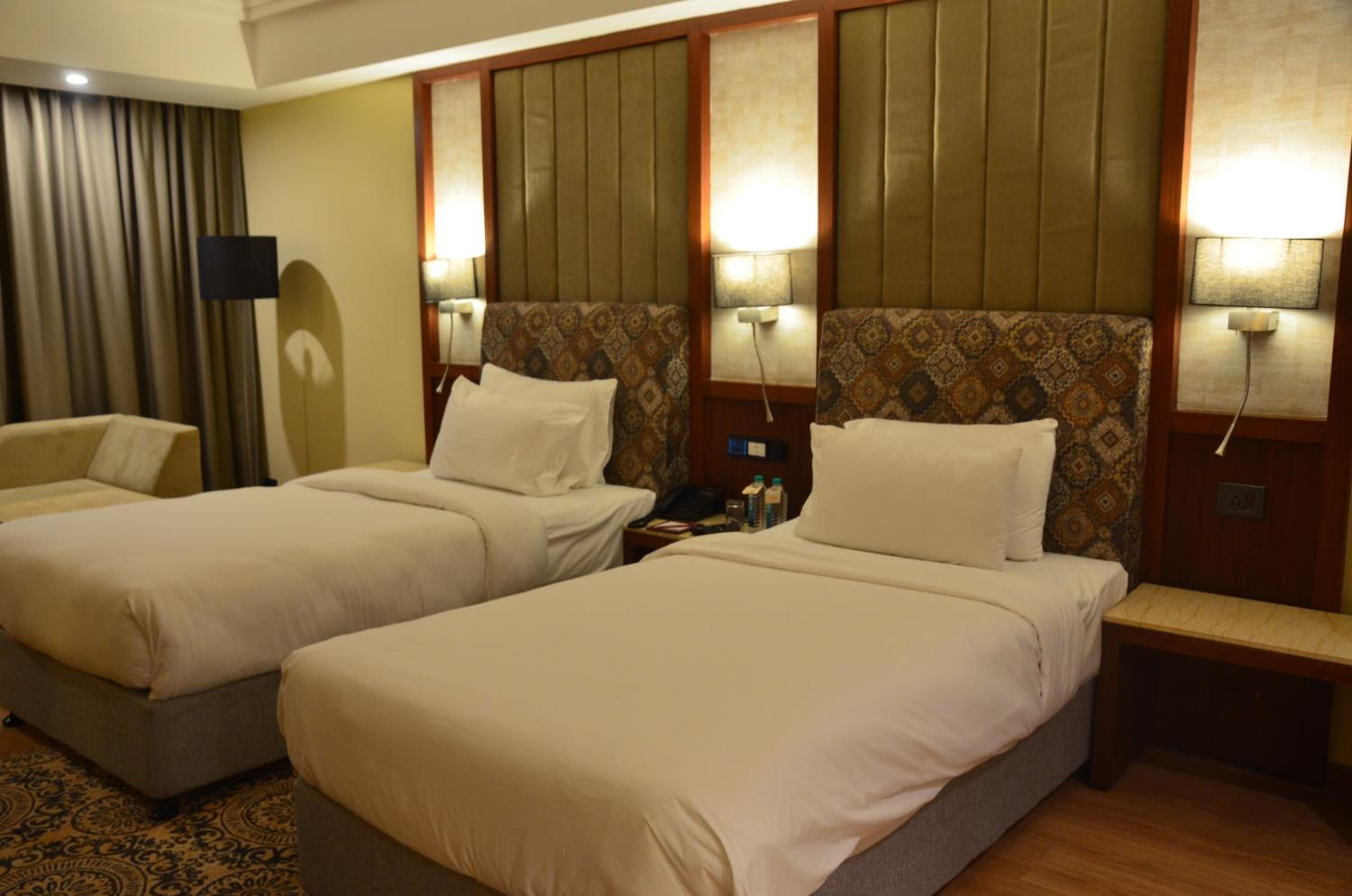 Deluxe Double Room - Photo 18